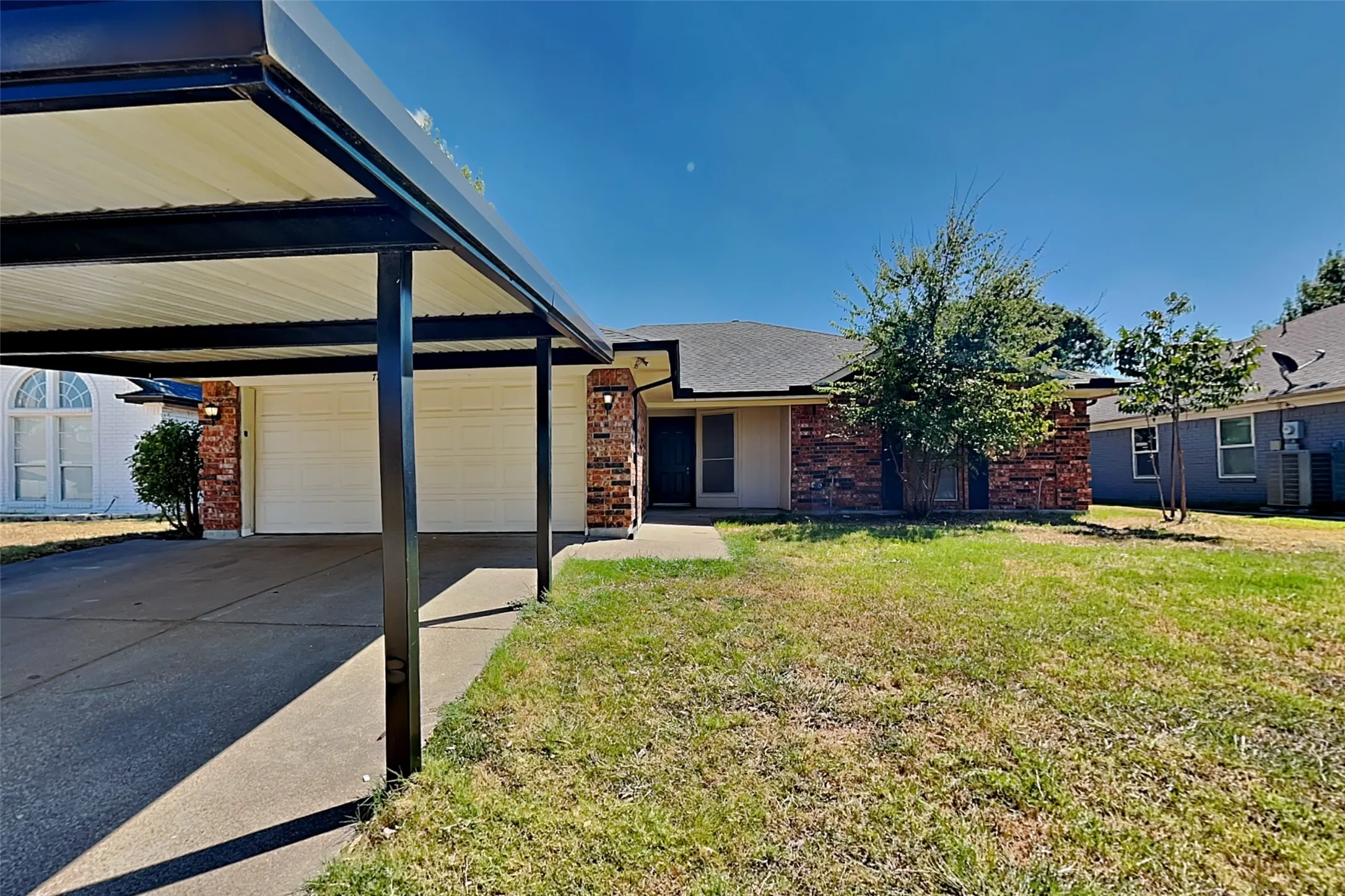 Single Family Residence For Rent in Tarrant County , 7732 Pear Tree Lane, Watauga, Texas 76148, 3 Bedroom, 2 Bathroom, 2 Garage spaces, 1,464 Sqft, built in 1988, mls#21391642, Real Estate Agent in Watauga, Homes For Rent in Tarrant county, Homes For Rent in Watauga, Realtor in Watauga Texas, Real Estate Brokerage Independent Realty Texas, Luminita Cordes Realtor