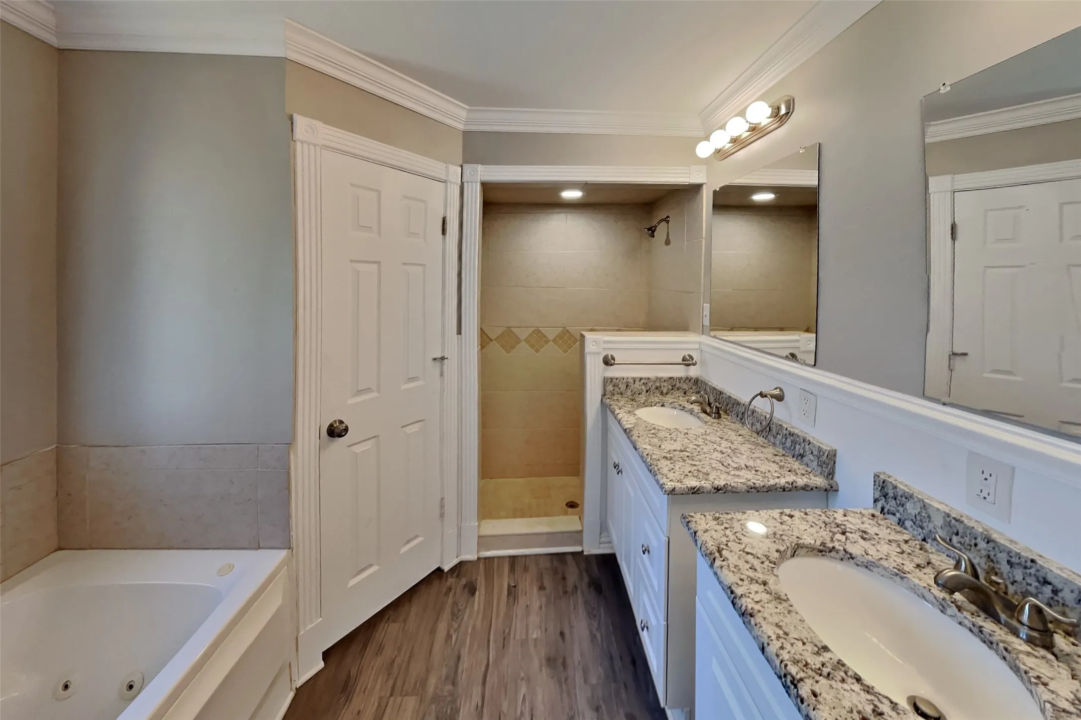 Single Family Residence For Rent in Tarrant County , 7732 Pear Tree Lane, Watauga, Texas 76148, 3 Bedroom, 2 Bathroom, 2 Garage spaces, 1,464 Sqft, built in 1988, mls#21391642, Real Estate Agent in Watauga, Homes For Rent in Tarrant county, Homes For Rent in Watauga, Realtor in Watauga Texas, Real Estate Brokerage Independent Realty Texas, Luminita Cordes Realtor
