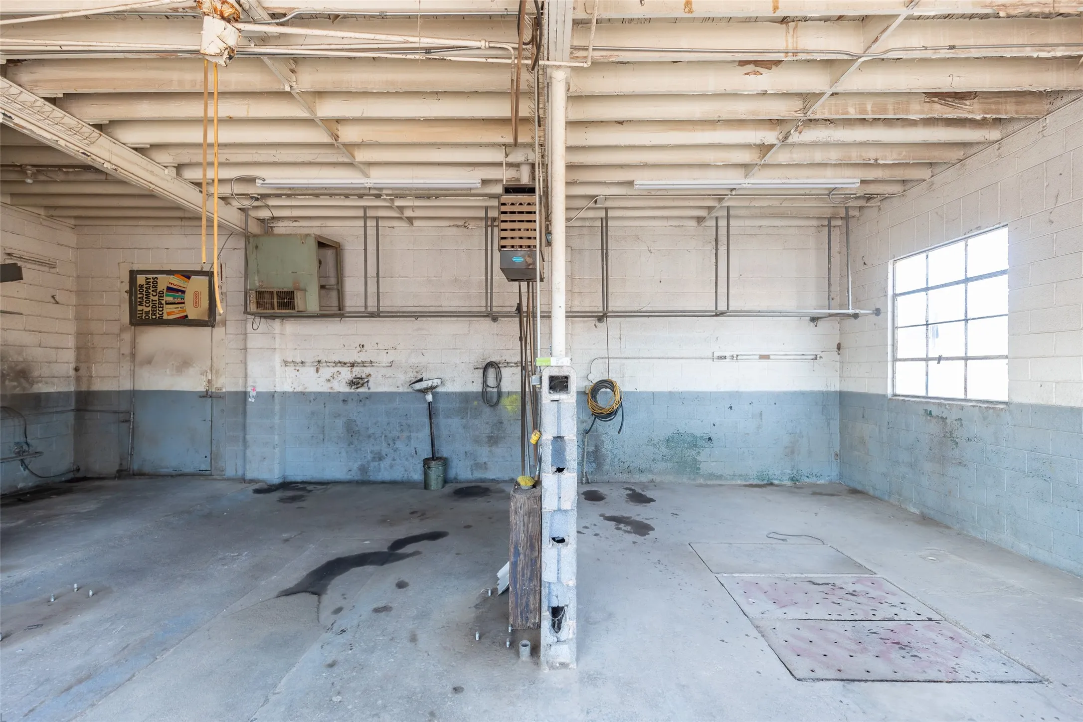 Retail For Sale in Callahan County , 131 E 4th Street, Baird, Texas 79504, 0, 0, Garage spaces, 0 Sqft, built in 1955, mls#21391443, Real Estate Agent in Baird, Homes For Sale in Callahan county, Homes For Sale in Baird, Realtor in Baird Texas, Real Estate Brokerage Independent Realty Texas, Luminita Cordes Realtor