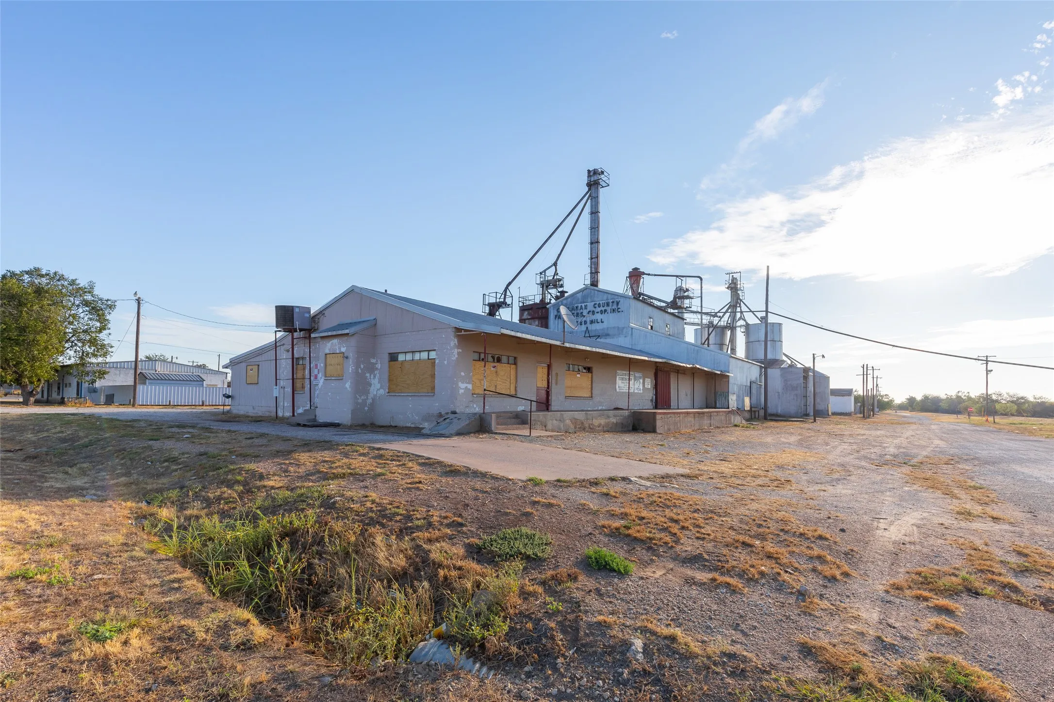 Industrial For Sale in Callahan County , 200 E 1st Street, Baird, Texas 79504, 0, 0, Garage spaces, 0 Sqft, built in 1950, mls#21391422, Real Estate Agent in Baird, Homes For Sale in Callahan county, Homes For Sale in Baird, Realtor in Baird Texas, Real Estate Brokerage Independent Realty Texas, Luminita Cordes Realtor