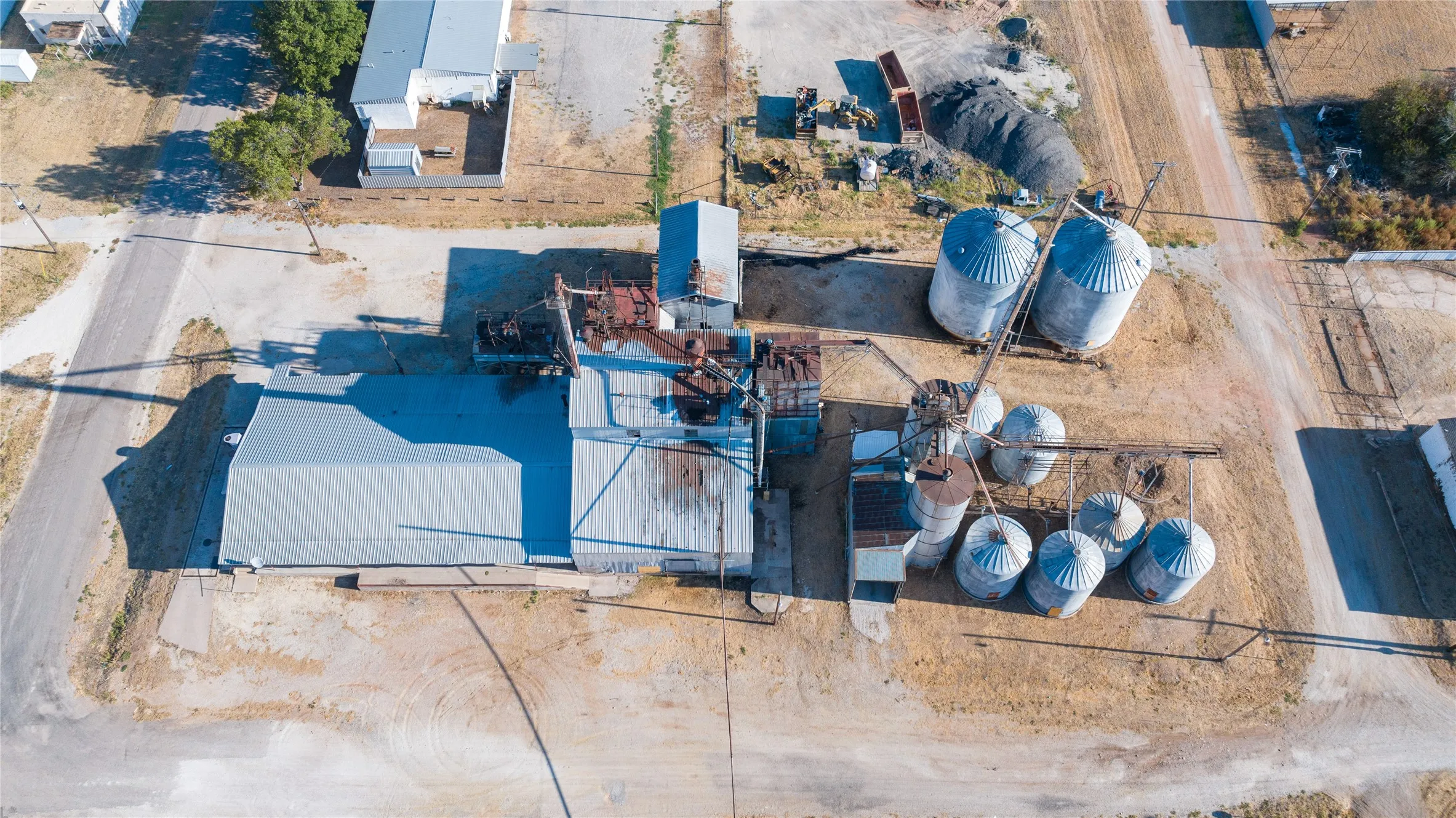 Industrial For Sale in Callahan County , 200 E 1st Street, Baird, Texas 79504, 0, 0, Garage spaces, 0 Sqft, built in 1950, mls#21391422, Real Estate Agent in Baird, Homes For Sale in Callahan county, Homes For Sale in Baird, Realtor in Baird Texas, Real Estate Brokerage Independent Realty Texas, Luminita Cordes Realtor