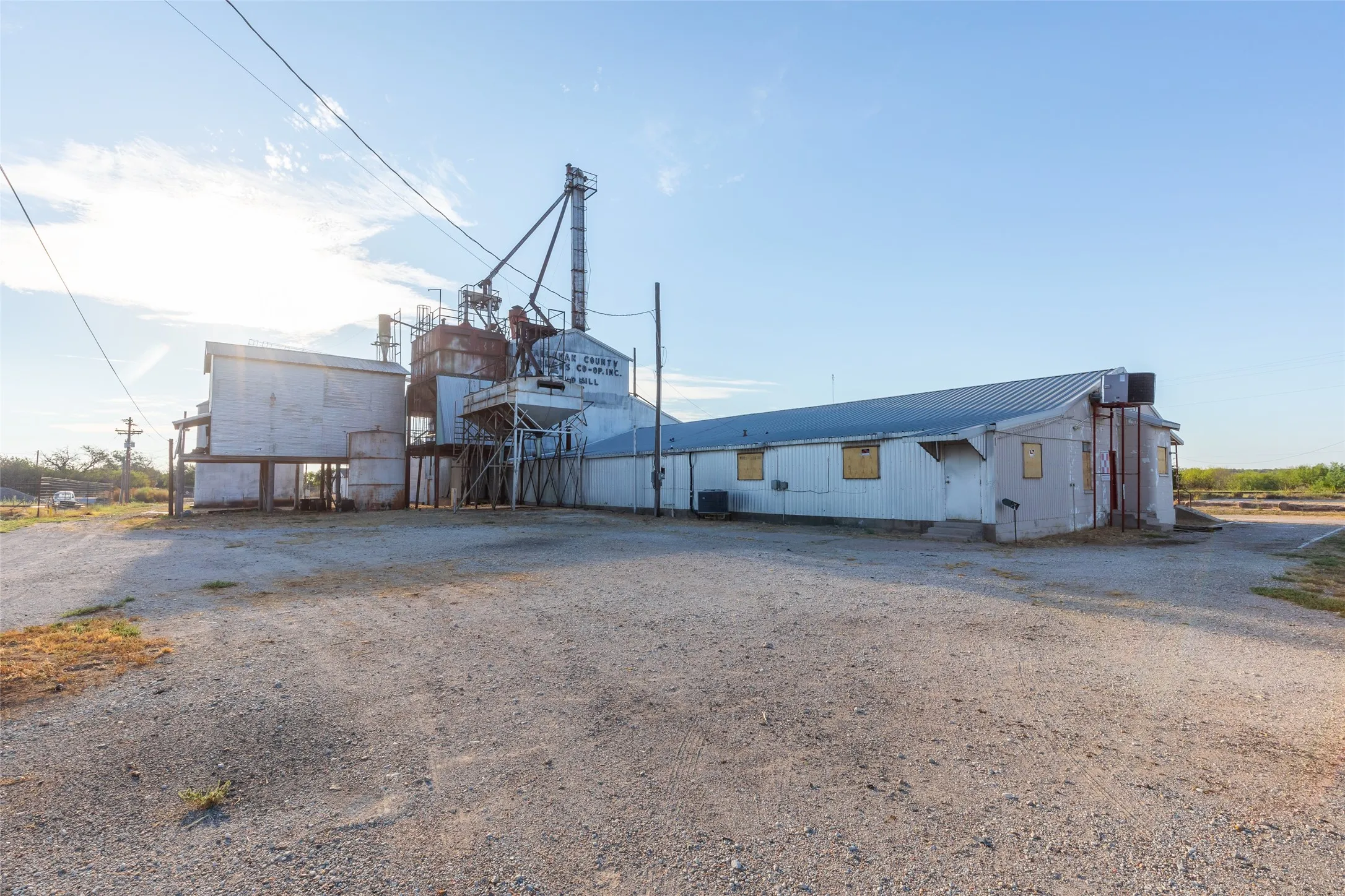 Industrial For Sale in Callahan County , 200 E 1st Street, Baird, Texas 79504, 0, 0, Garage spaces, 0 Sqft, built in 1950, mls#21391422, Real Estate Agent in Baird, Homes For Sale in Callahan county, Homes For Sale in Baird, Realtor in Baird Texas, Real Estate Brokerage Independent Realty Texas, Luminita Cordes Realtor
