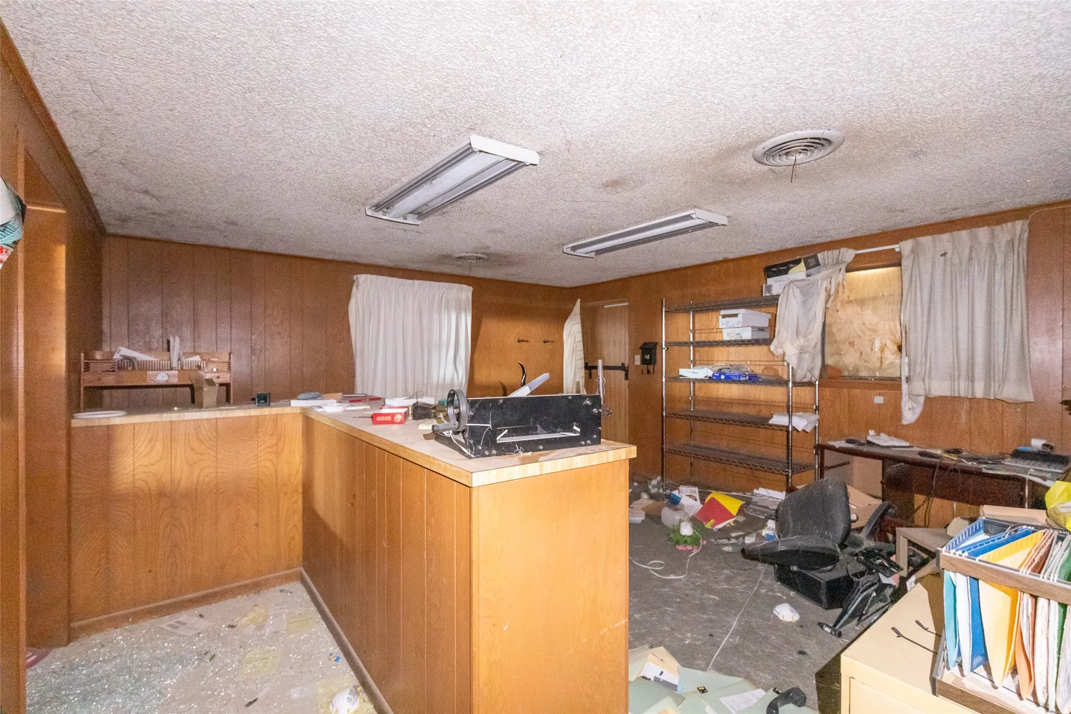 Industrial For Sale in Callahan County , 200 E 1st Street, Baird, Texas 79504, 0, 0, Garage spaces, 0 Sqft, built in 1950, mls#21391422, Real Estate Agent in Baird, Homes For Sale in Callahan county, Homes For Sale in Baird, Realtor in Baird Texas, Real Estate Brokerage Independent Realty Texas, Luminita Cordes Realtor