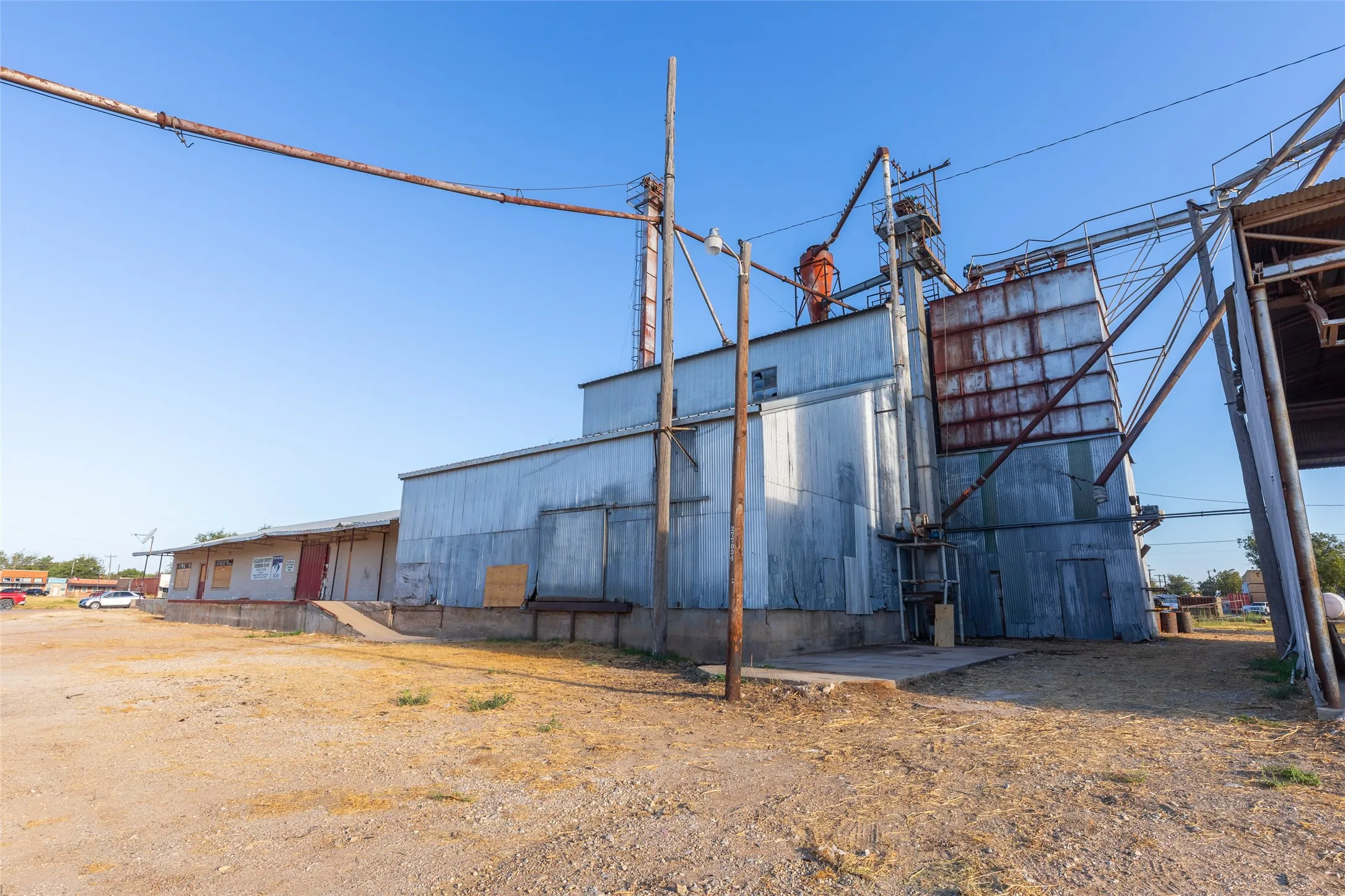 Industrial For Sale in Callahan County , 200 E 1st Street, Baird, Texas 79504, 0, 0, Garage spaces, 0 Sqft, built in 1950, mls#21391422, Real Estate Agent in Baird, Homes For Sale in Callahan county, Homes For Sale in Baird, Realtor in Baird Texas, Real Estate Brokerage Independent Realty Texas, Luminita Cordes Realtor