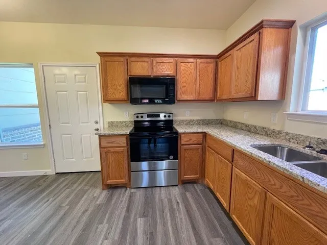 Single Family Residence For Sale in Hunt County , 1915 MORSE Street, Greenville, Texas 75401, 3 Bedroom, 2 Bathroom, 1 Garage spaces, 1,200 Sqft, built in 2023, mls#21391647, Real Estate Agent in Greenville, Homes For Sale in Hunt county, Homes For Sale in Greenville, Realtor in Greenville Texas, Real Estate Brokerage Independent Realty Texas, Luminita Cordes Realtor
