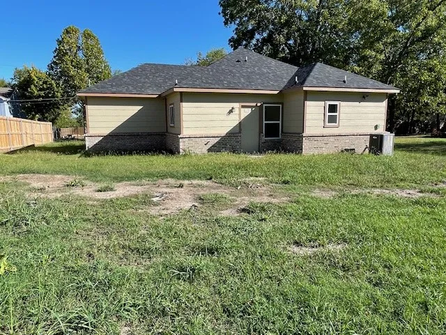 Single Family Residence For Sale in Hunt County , 1915 MORSE Street, Greenville, Texas 75401, 3 Bedroom, 2 Bathroom, 1 Garage spaces, 1,200 Sqft, built in 2023, mls#21391647, Real Estate Agent in Greenville, Homes For Sale in Hunt county, Homes For Sale in Greenville, Realtor in Greenville Texas, Real Estate Brokerage Independent Realty Texas, Luminita Cordes Realtor