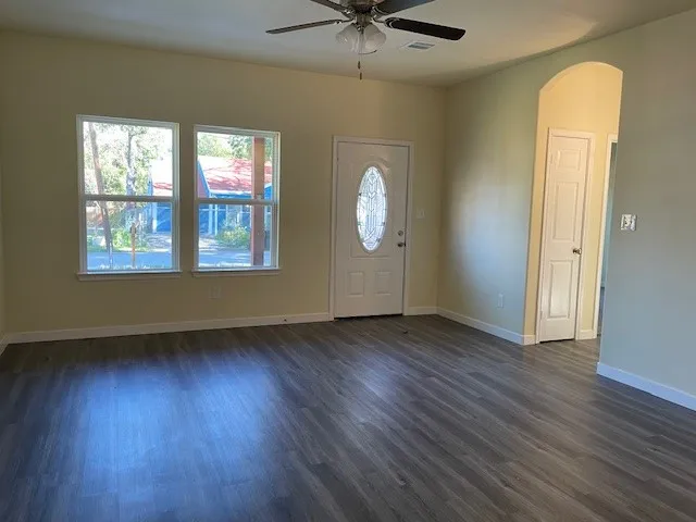 Single Family Residence For Sale in Hunt County , 1915 MORSE Street, Greenville, Texas 75401, 3 Bedroom, 2 Bathroom, 1 Garage spaces, 1,200 Sqft, built in 2023, mls#21391647, Real Estate Agent in Greenville, Homes For Sale in Hunt county, Homes For Sale in Greenville, Realtor in Greenville Texas, Real Estate Brokerage Independent Realty Texas, Luminita Cordes Realtor