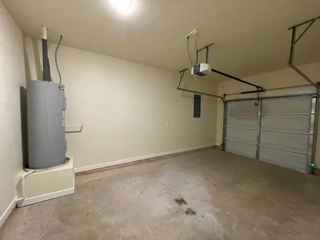 Single Family Residence For Sale in Hunt County , 1915 MORSE Street, Greenville, Texas 75401, 3 Bedroom, 2 Bathroom, 1 Garage spaces, 1,200 Sqft, built in 2023, mls#21391647, Real Estate Agent in Greenville, Homes For Sale in Hunt county, Homes For Sale in Greenville, Realtor in Greenville Texas, Real Estate Brokerage Independent Realty Texas, Luminita Cordes Realtor