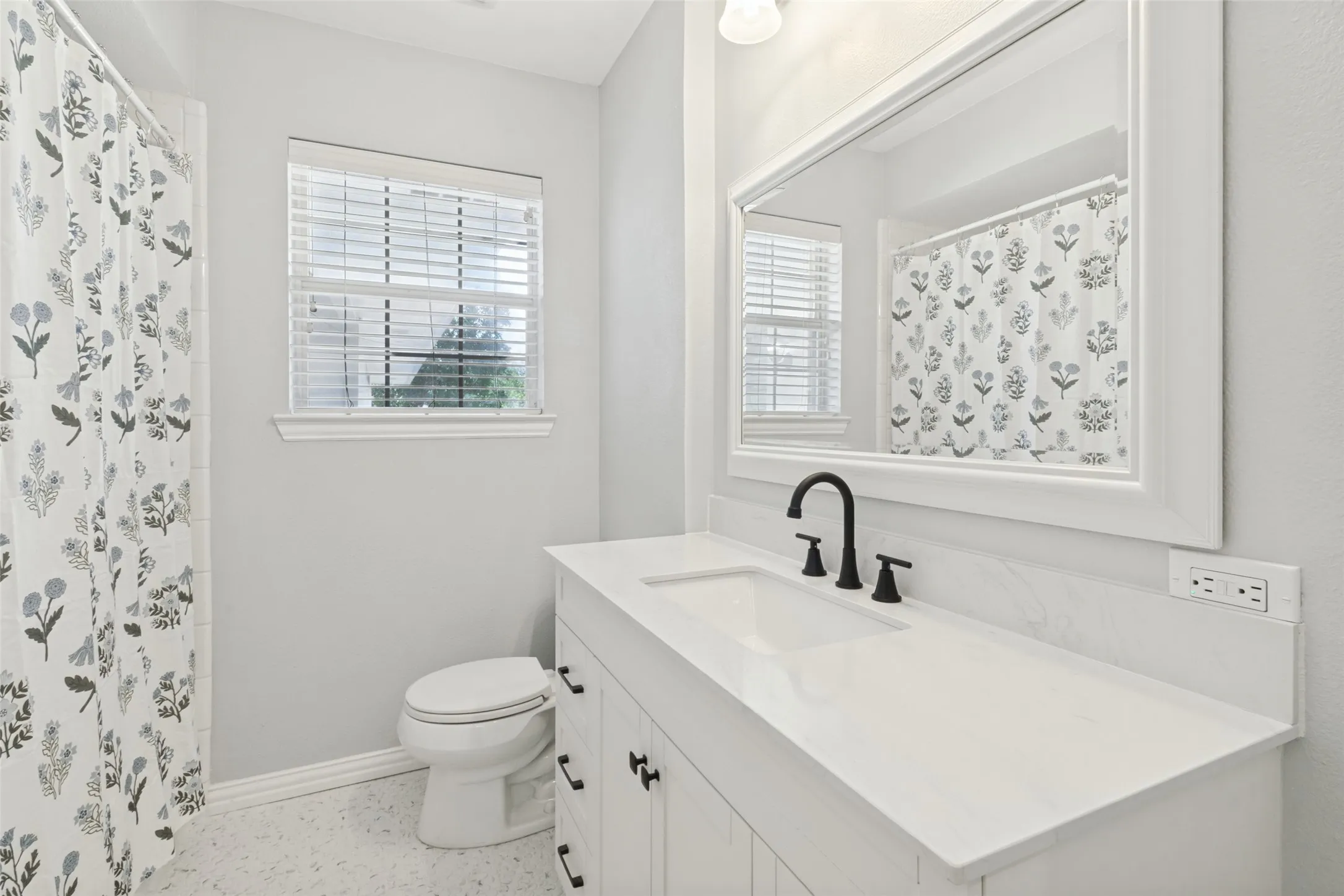 Single Family Residence For Sale in Dallas County , 9005 Lanshire Drive, Dallas, Texas 75238, 4 Bedroom, 3 Bathroom, Garage spaces, 2,308 Sqft, built in 1956, mls#21385538, Real Estate Agent in Dallas, Homes For Sale in Dallas county, Homes For Sale in Dallas, Realtor in Dallas Texas, Real Estate Brokerage Independent Realty Texas, Luminita Cordes Realtor