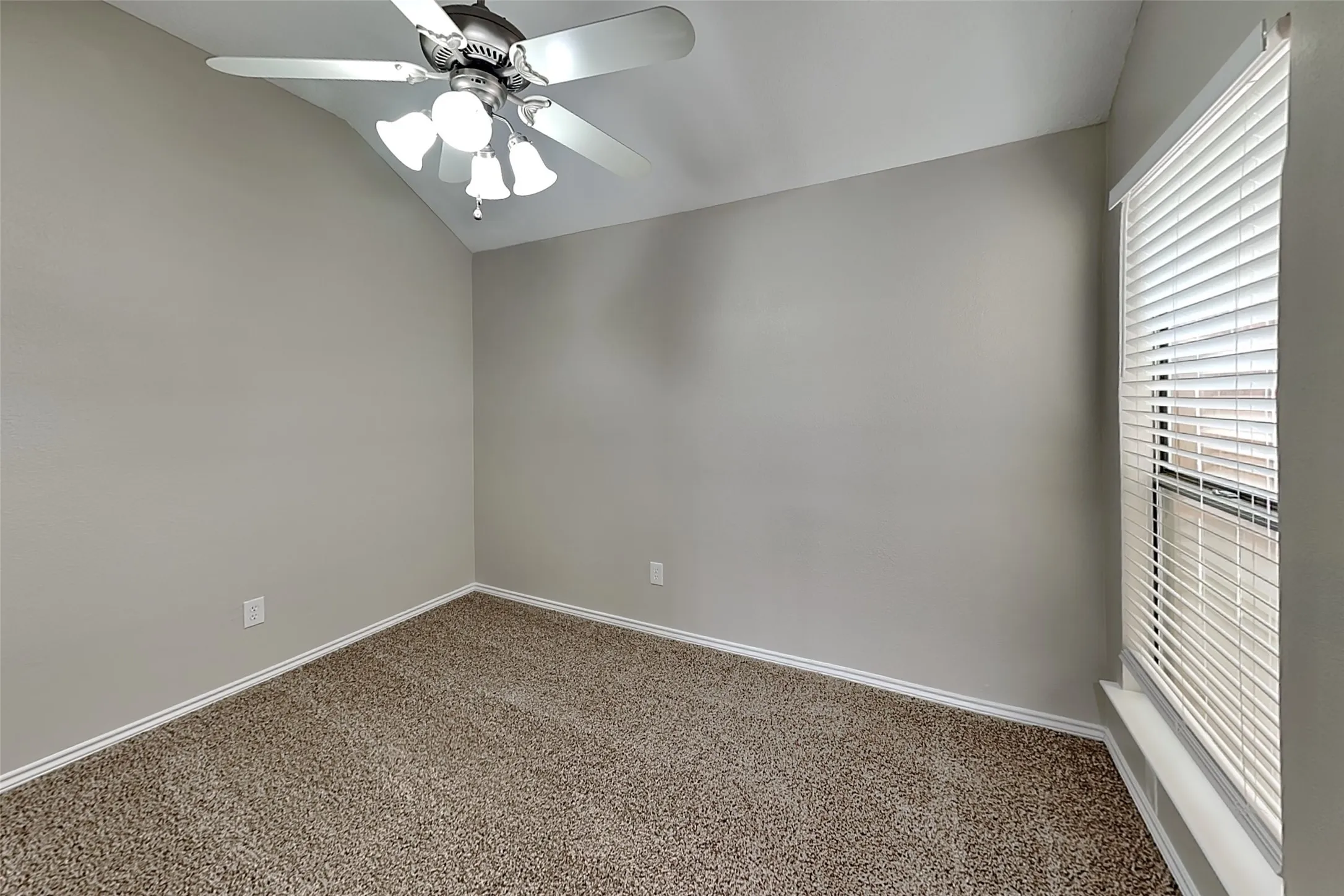 Single Family Residence For Rent in Tarrant County , 6929 Aston Drive, North Richland Hills, Texas 76182, 3 Bedroom, 2 Bathroom, 2 Garage spaces, 1,206 Sqft, built in 1987, mls#21391652, Real Estate Agent in North Richland Hills, Homes For Rent in Tarrant county, Homes For Rent in North Richland Hills, Realtor in North Richland Hills Texas, Real Estate Brokerage Independent Realty Texas, Luminita Cordes Realtor