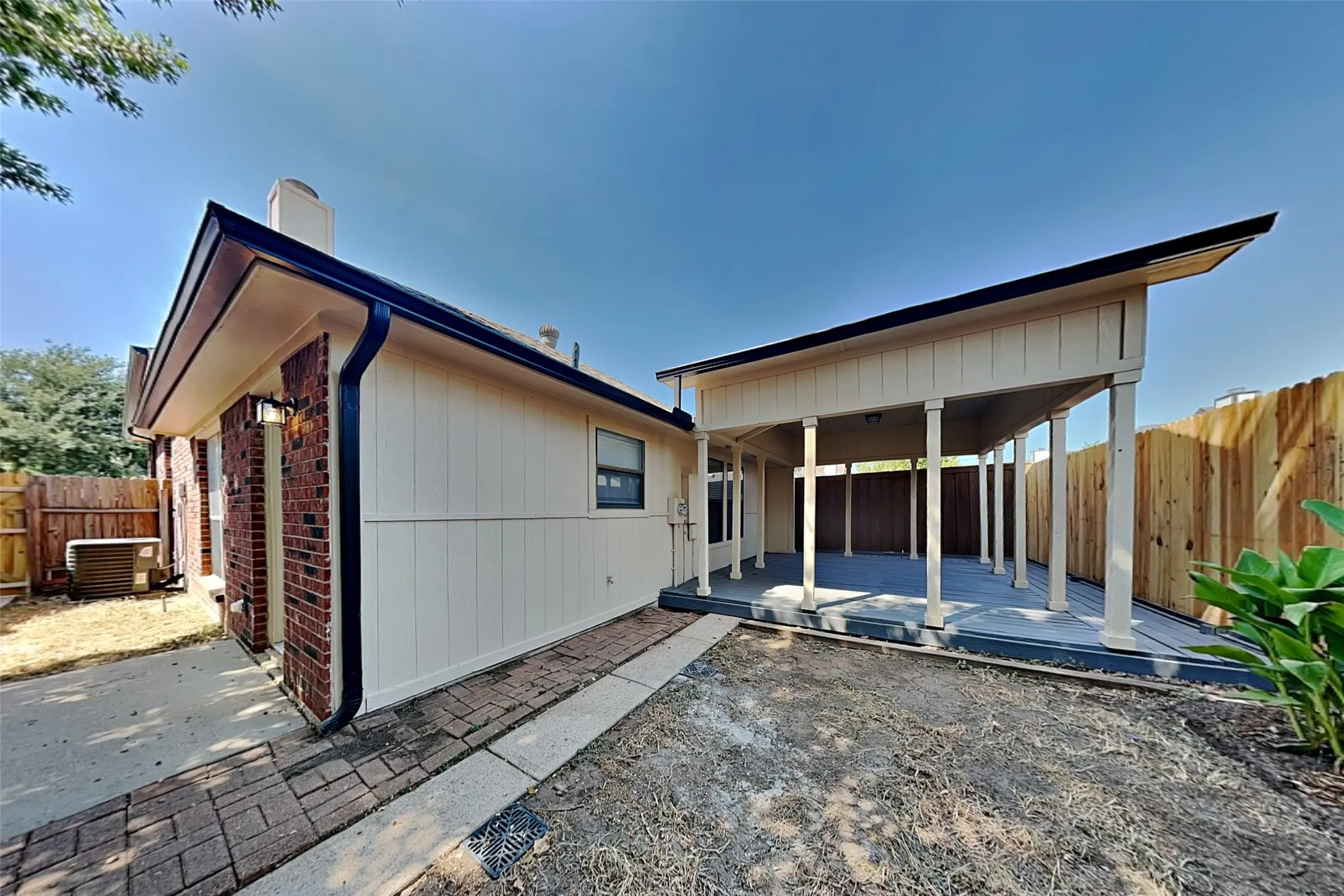 Single Family Residence For Rent in Tarrant County , 6929 Aston Drive, North Richland Hills, Texas 76182, 3 Bedroom, 2 Bathroom, 2 Garage spaces, 1,206 Sqft, built in 1987, mls#21391652, Real Estate Agent in North Richland Hills, Homes For Rent in Tarrant county, Homes For Rent in North Richland Hills, Realtor in North Richland Hills Texas, Real Estate Brokerage Independent Realty Texas, Luminita Cordes Realtor