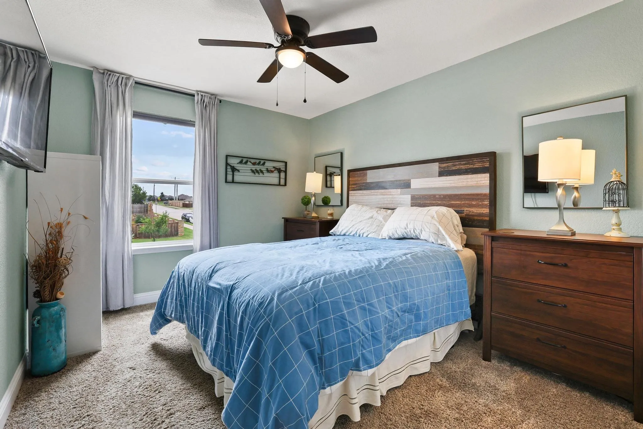 Single Family Residence For Sale in Denton County , 2601 Wesley Avenue, Aubrey, Texas 76227, 4 Bedroom, 3 Bathroom, 2 Garage spaces, 2,982 Sqft, built in 2020, mls#21391587, Real Estate Agent in Aubrey, Homes For Sale in Denton county, Homes For Sale in Aubrey, Realtor in Aubrey Texas, Real Estate Brokerage Independent Realty Texas, Luminita Cordes Realtor