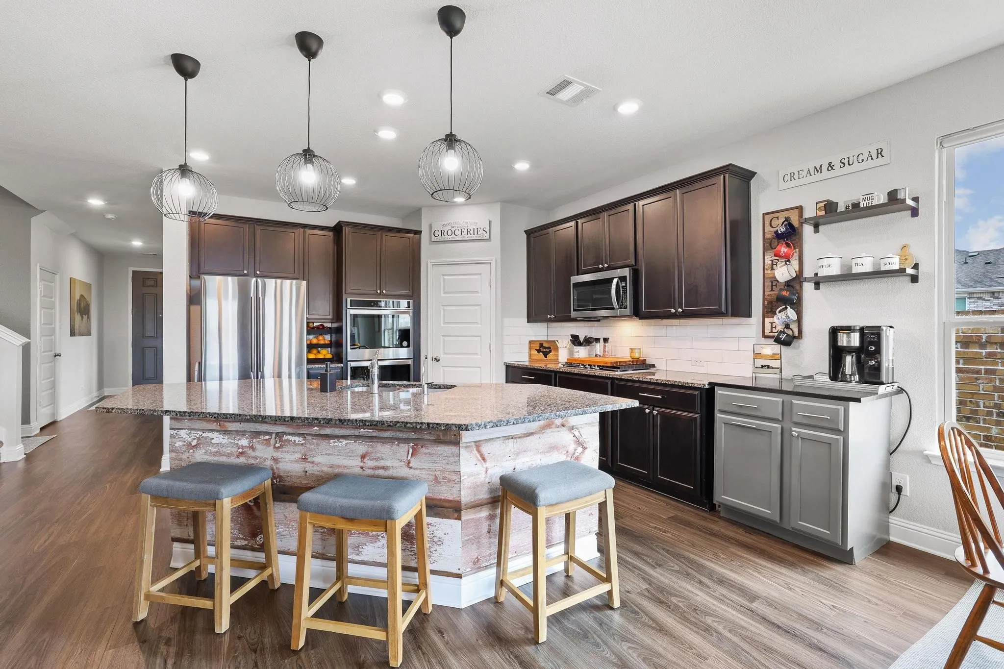 Single Family Residence For Sale in Denton County , 2601 Wesley Avenue, Aubrey, Texas 76227, 4 Bedroom, 3 Bathroom, 2 Garage spaces, 2,982 Sqft, built in 2020, mls#21391587, Real Estate Agent in Aubrey, Homes For Sale in Denton county, Homes For Sale in Aubrey, Realtor in Aubrey Texas, Real Estate Brokerage Independent Realty Texas, Luminita Cordes Realtor
