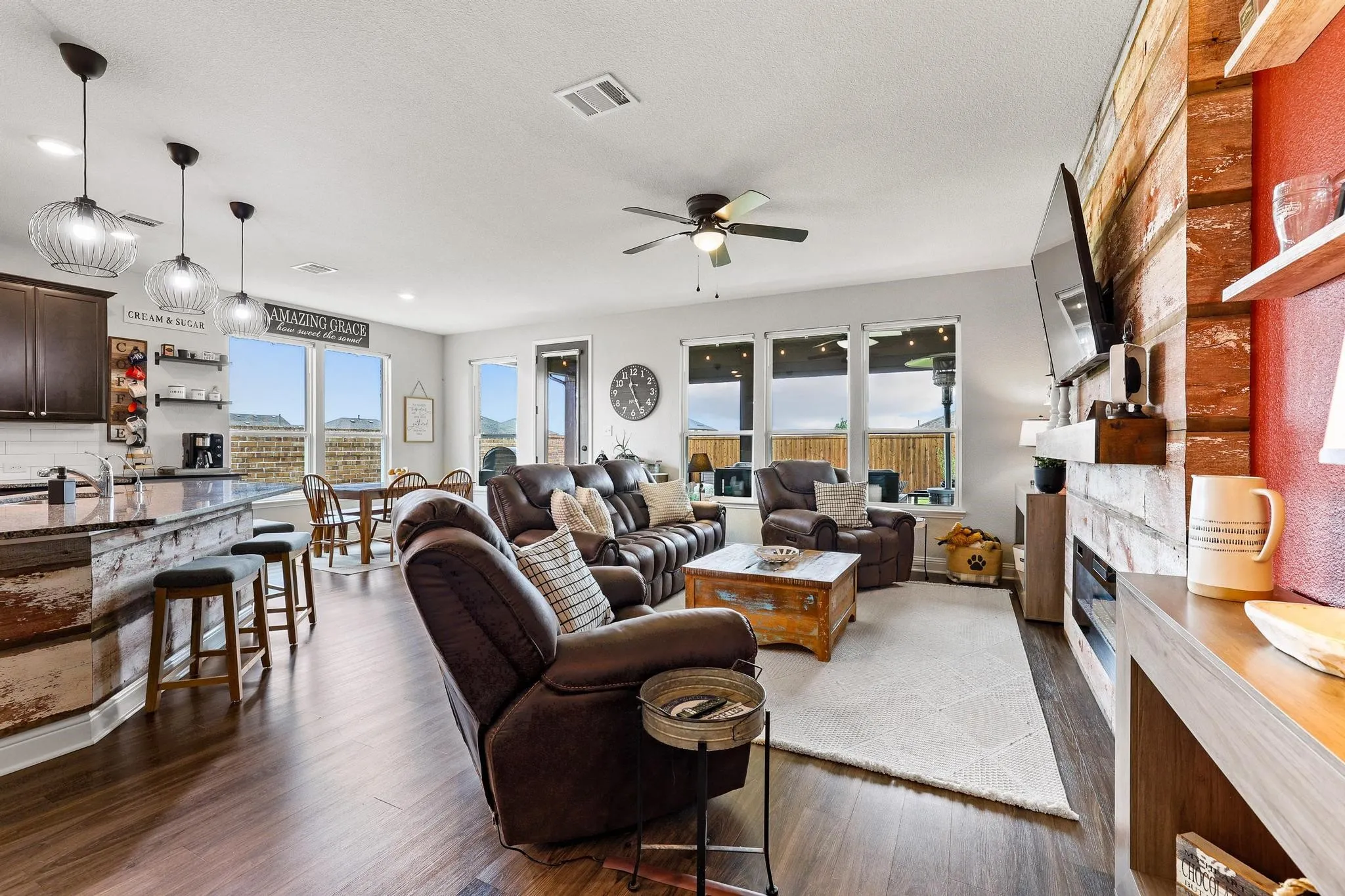 Single Family Residence For Sale in Denton County , 2601 Wesley Avenue, Aubrey, Texas 76227, 4 Bedroom, 3 Bathroom, 2 Garage spaces, 2,982 Sqft, built in 2020, mls#21391587, Real Estate Agent in Aubrey, Homes For Sale in Denton county, Homes For Sale in Aubrey, Realtor in Aubrey Texas, Real Estate Brokerage Independent Realty Texas, Luminita Cordes Realtor