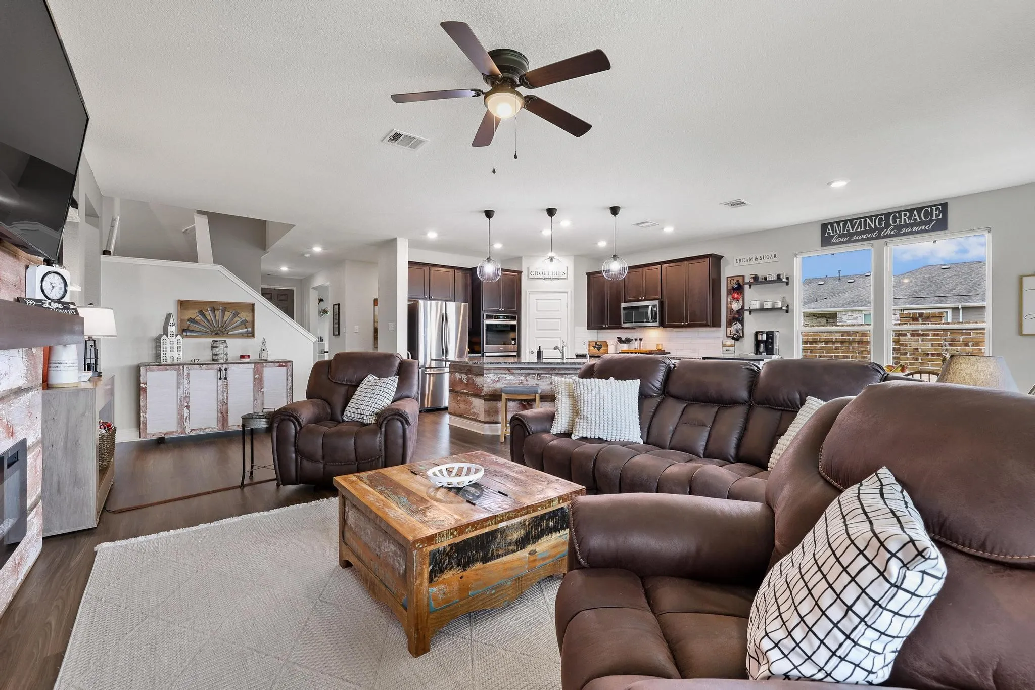 Single Family Residence For Sale in Denton County , 2601 Wesley Avenue, Aubrey, Texas 76227, 4 Bedroom, 3 Bathroom, 2 Garage spaces, 2,982 Sqft, built in 2020, mls#21391587, Real Estate Agent in Aubrey, Homes For Sale in Denton county, Homes For Sale in Aubrey, Realtor in Aubrey Texas, Real Estate Brokerage Independent Realty Texas, Luminita Cordes Realtor