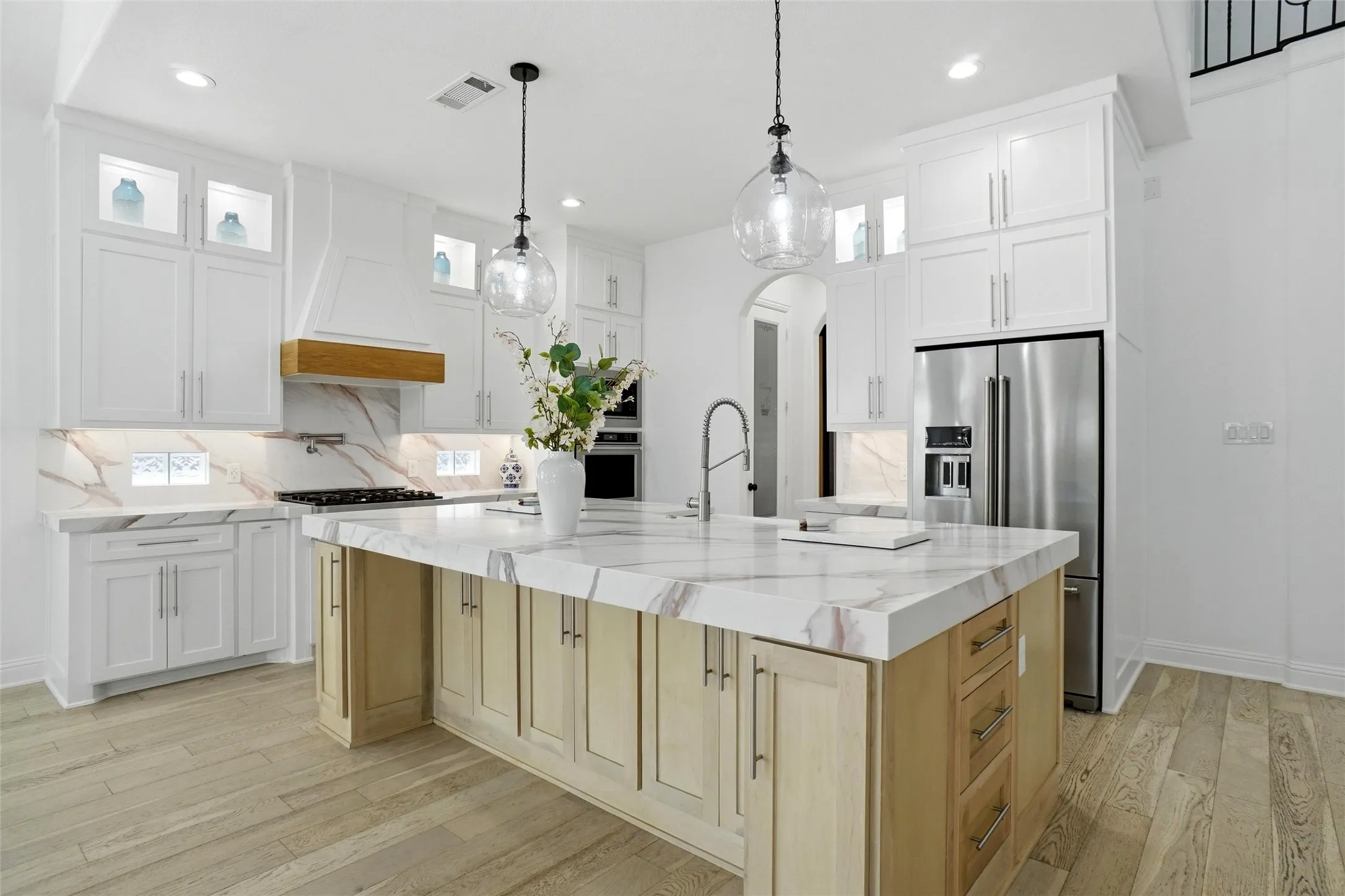 Single Family Residence For Rent in Denton County , 2414 Trophy Club Drive, Trophy Club, Texas 76262, 5 Bedroom, 4 Bathroom, 3 Garage spaces, 4,390 Sqft, built in 2010, mls#21388128, Real Estate Agent in Trophy Club, Homes For Rent in Denton county, Homes For Rent in Trophy Club, Realtor in Trophy Club Texas, Real Estate Brokerage Independent Realty Texas, Luminita Cordes Realtor