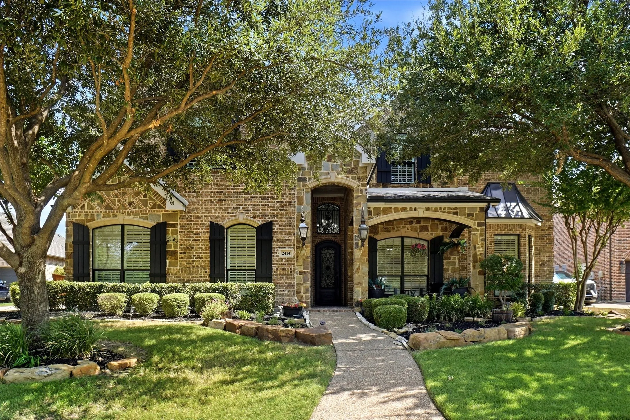 Single Family Residence For Rent