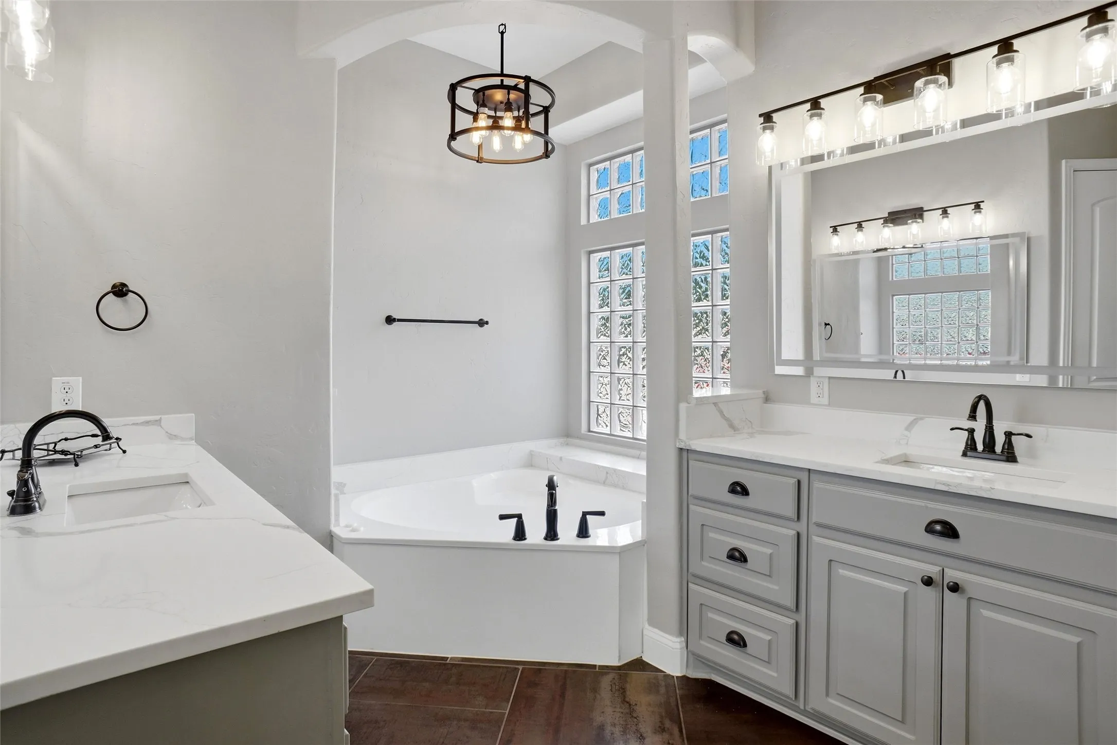Single Family Residence For Rent in Denton County , 2414 Trophy Club Drive, Trophy Club, Texas 76262, 5 Bedroom, 4 Bathroom, 3 Garage spaces, 4,390 Sqft, built in 2010, mls#21388128, Real Estate Agent in Trophy Club, Homes For Rent in Denton county, Homes For Rent in Trophy Club, Realtor in Trophy Club Texas, Real Estate Brokerage Independent Realty Texas, Luminita Cordes Realtor