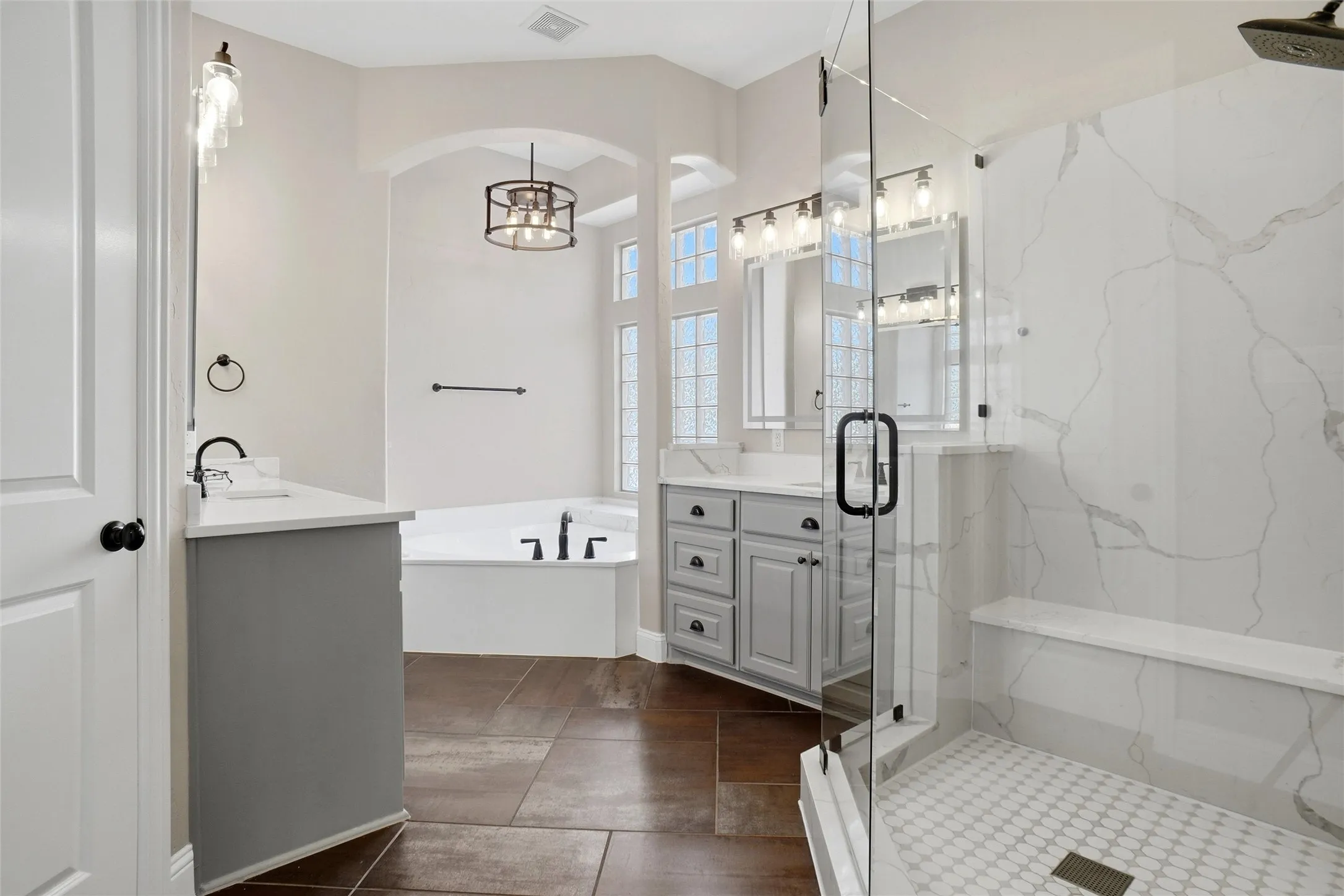 Single Family Residence For Rent in Denton County , 2414 Trophy Club Drive, Trophy Club, Texas 76262, 5 Bedroom, 4 Bathroom, 3 Garage spaces, 4,390 Sqft, built in 2010, mls#21388128, Real Estate Agent in Trophy Club, Homes For Rent in Denton county, Homes For Rent in Trophy Club, Realtor in Trophy Club Texas, Real Estate Brokerage Independent Realty Texas, Luminita Cordes Realtor