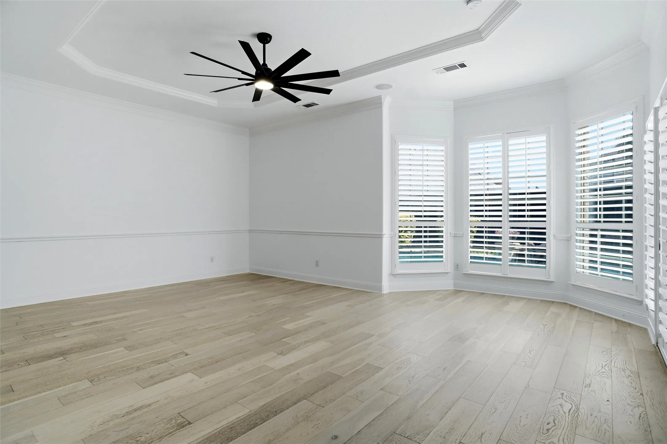 Single Family Residence For Rent in Denton County , 2414 Trophy Club Drive, Trophy Club, Texas 76262, 5 Bedroom, 4 Bathroom, 3 Garage spaces, 4,390 Sqft, built in 2010, mls#21388128, Real Estate Agent in Trophy Club, Homes For Rent in Denton county, Homes For Rent in Trophy Club, Realtor in Trophy Club Texas, Real Estate Brokerage Independent Realty Texas, Luminita Cordes Realtor