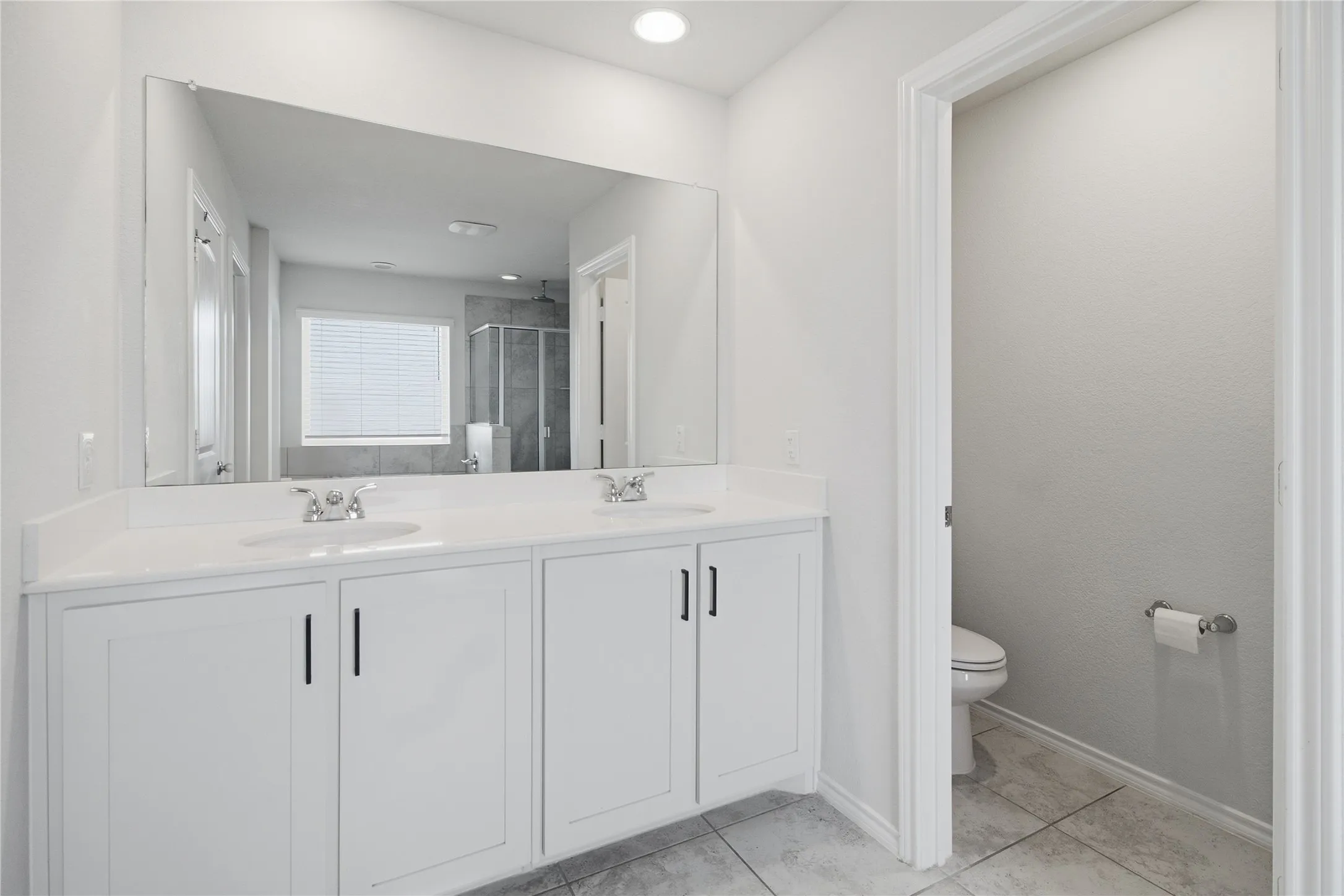 Single Family Residence For Sale in Collin County , 1925 Shiloh Mews, Celina, Texas 75009, 4 Bedroom, 3 Bathroom, 2 Garage spaces, 2,847 Sqft, built in 2020, mls#21391251, Real Estate Agent in Celina, Homes For Sale in Collin county, Homes For Sale in Celina, Realtor in Celina Texas, Real Estate Brokerage Independent Realty Texas, Luminita Cordes Realtor