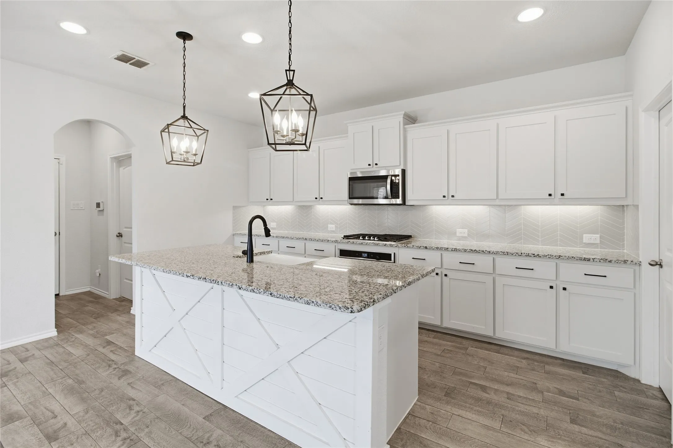 Single Family Residence For Sale in Collin County , 1925 Shiloh Mews, Celina, Texas 75009, 4 Bedroom, 3 Bathroom, 2 Garage spaces, 2,847 Sqft, built in 2020, mls#21391251, Real Estate Agent in Celina, Homes For Sale in Collin county, Homes For Sale in Celina, Realtor in Celina Texas, Real Estate Brokerage Independent Realty Texas, Luminita Cordes Realtor
