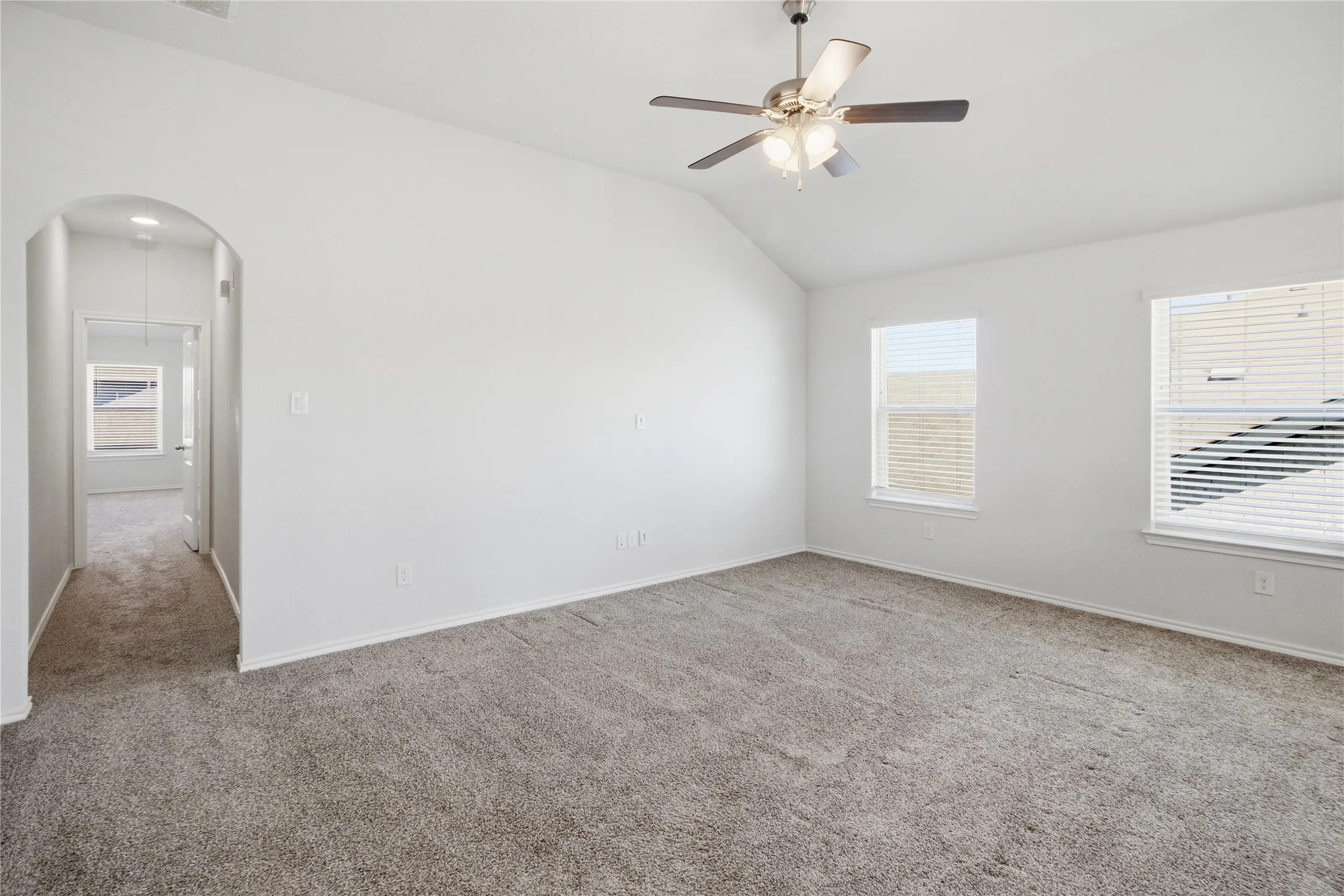 Single Family Residence For Sale in Collin County , 1925 Shiloh Mews, Celina, Texas 75009, 4 Bedroom, 3 Bathroom, 2 Garage spaces, 2,847 Sqft, built in 2020, mls#21391251, Real Estate Agent in Celina, Homes For Sale in Collin county, Homes For Sale in Celina, Realtor in Celina Texas, Real Estate Brokerage Independent Realty Texas, Luminita Cordes Realtor