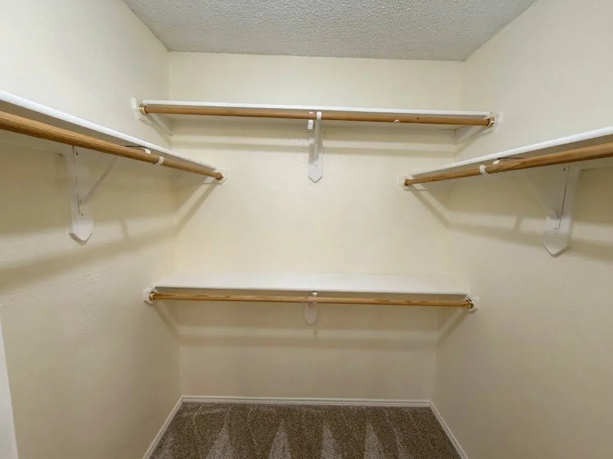 Single Family Residence For Sale in Tarrant County , 8109 E Summer Trail Drive, Fort Worth, Texas 76137, 3 Bedroom, 2 Bathroom, 2 Garage spaces, 1,418 Sqft, built in 1998, mls#21391563, Real Estate Agent in Fort Worth, Homes For Sale in Tarrant county, Homes For Sale in Fort Worth, Realtor in Fort Worth Texas, Real Estate Brokerage Independent Realty Texas, Luminita Cordes Realtor