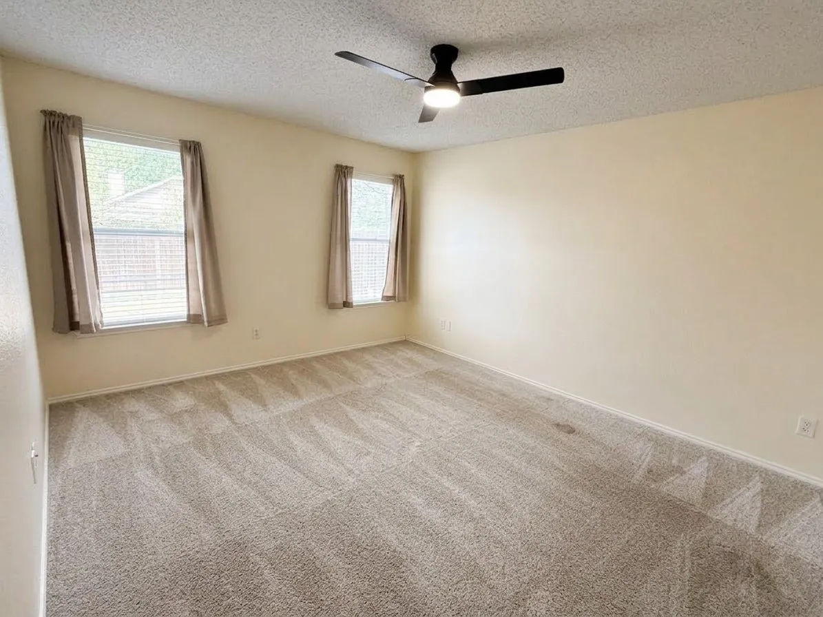 Single Family Residence For Sale in Tarrant County , 8109 E Summer Trail Drive, Fort Worth, Texas 76137, 3 Bedroom, 2 Bathroom, 2 Garage spaces, 1,418 Sqft, built in 1998, mls#21391563, Real Estate Agent in Fort Worth, Homes For Sale in Tarrant county, Homes For Sale in Fort Worth, Realtor in Fort Worth Texas, Real Estate Brokerage Independent Realty Texas, Luminita Cordes Realtor