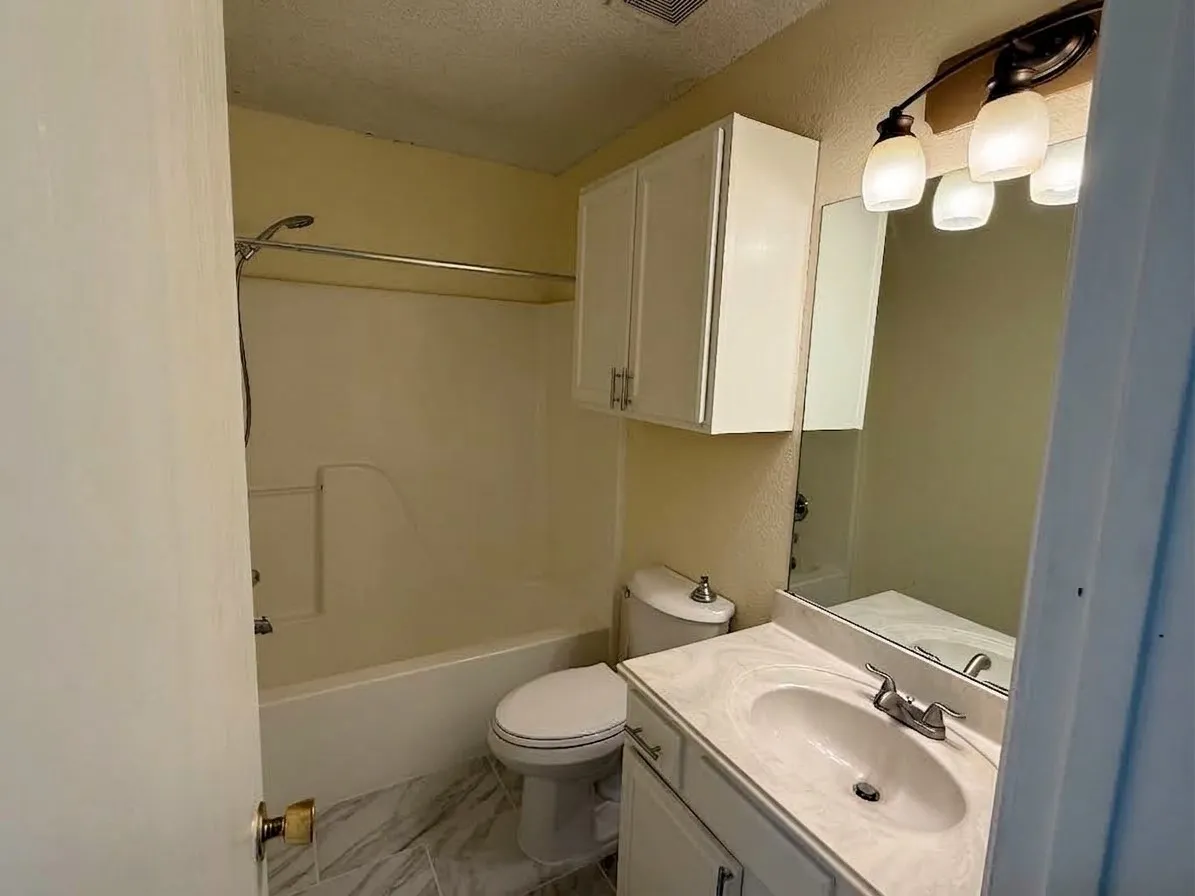 Single Family Residence For Sale in Tarrant County , 8109 E Summer Trail Drive, Fort Worth, Texas 76137, 3 Bedroom, 2 Bathroom, 2 Garage spaces, 1,418 Sqft, built in 1998, mls#21391563, Real Estate Agent in Fort Worth, Homes For Sale in Tarrant county, Homes For Sale in Fort Worth, Realtor in Fort Worth Texas, Real Estate Brokerage Independent Realty Texas, Luminita Cordes Realtor