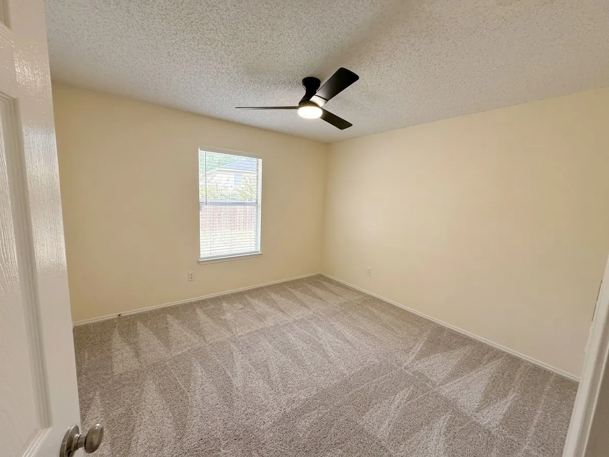 Single Family Residence For Sale in Tarrant County , 8109 E Summer Trail Drive, Fort Worth, Texas 76137, 3 Bedroom, 2 Bathroom, 2 Garage spaces, 1,418 Sqft, built in 1998, mls#21391563, Real Estate Agent in Fort Worth, Homes For Sale in Tarrant county, Homes For Sale in Fort Worth, Realtor in Fort Worth Texas, Real Estate Brokerage Independent Realty Texas, Luminita Cordes Realtor