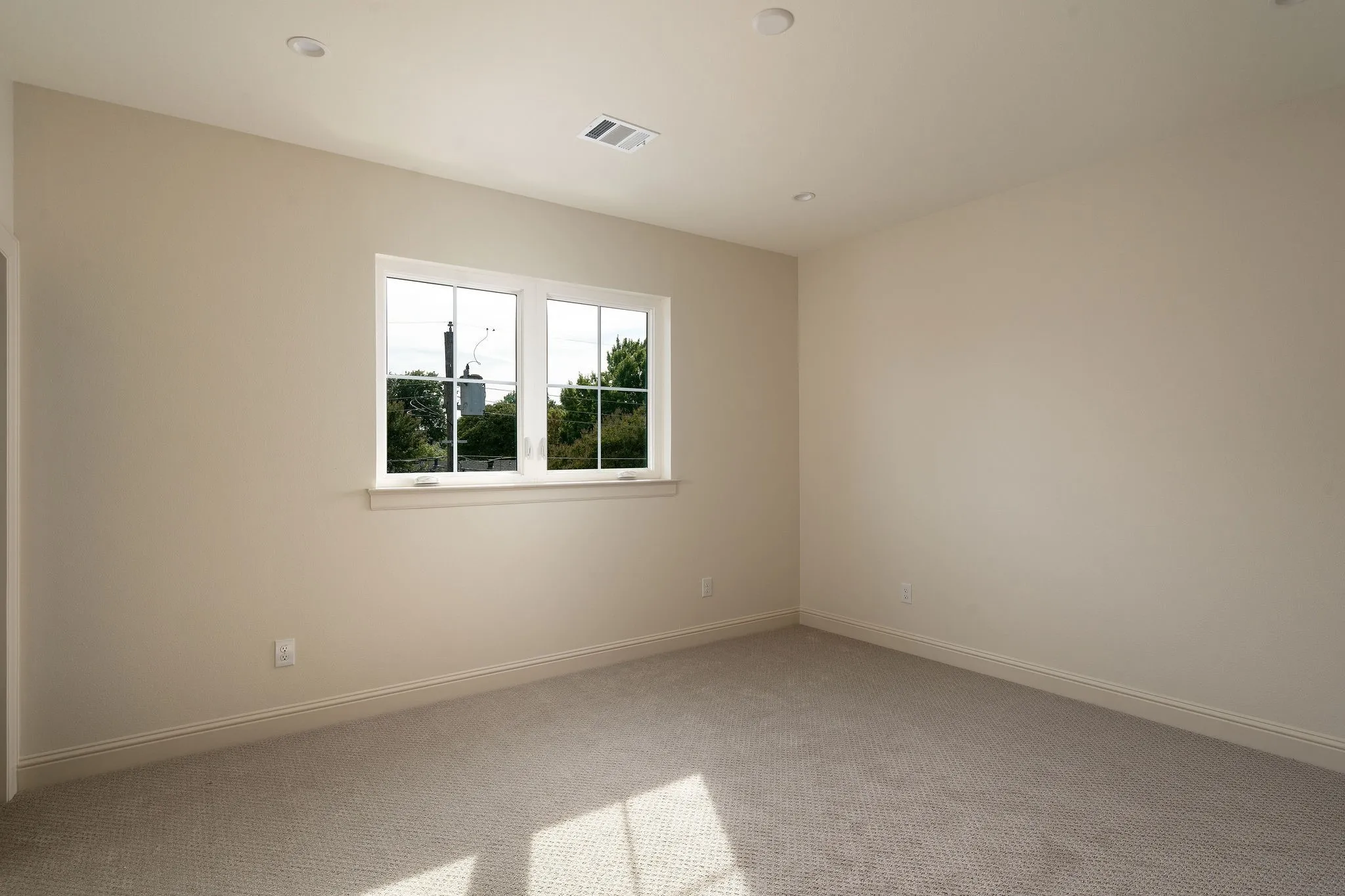 Single Family Residence For Sale in Dallas County , 9217 Livenshire Drive, Dallas, Texas 75238, 5 Bedroom, 7 Bathroom, 2 Garage spaces, 4,690 Sqft, built in 2025, mls#21391657, Real Estate Agent in Dallas, Homes For Sale in Dallas county, Homes For Sale in Dallas, Realtor in Dallas Texas, Real Estate Brokerage Independent Realty Texas, Luminita Cordes Realtor