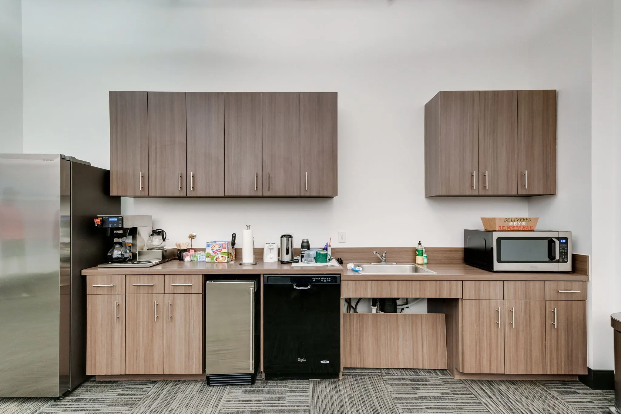 Office For Rent in Tarrant County , 3100 W 7th Street 210, Fort Worth, Texas 76107, 0, 0, Garage spaces, 0 Sqft, built in 2008, mls#21391658, Real Estate Agent in Fort Worth, Homes For Rent in Tarrant county, Homes For Rent in Fort Worth, Realtor in Fort Worth Texas, Real Estate Brokerage Independent Realty Texas, Luminita Cordes Realtor