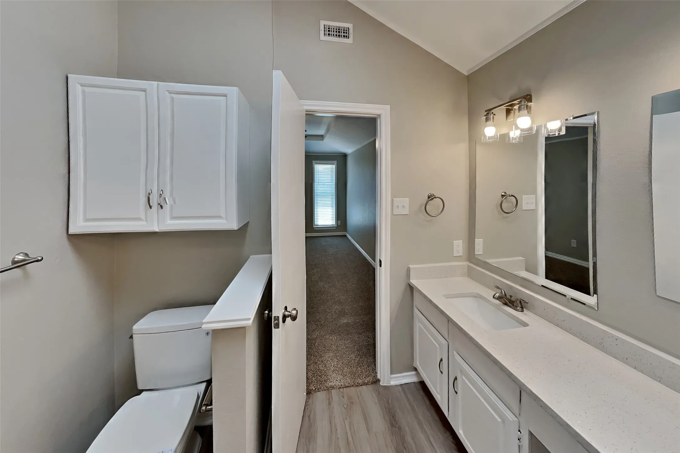 Single Family Residence For Rent in Denton County , 1747 Arledge, Carrollton, Texas 75007, 3 Bedroom, 2 Bathroom, 2 Garage spaces, 1,466 Sqft, built in 1983, mls#21391659, Real Estate Agent in Carrollton, Homes For Rent in Denton county, Homes For Rent in Carrollton, Realtor in Carrollton Texas, Real Estate Brokerage Independent Realty Texas, Luminita Cordes Realtor