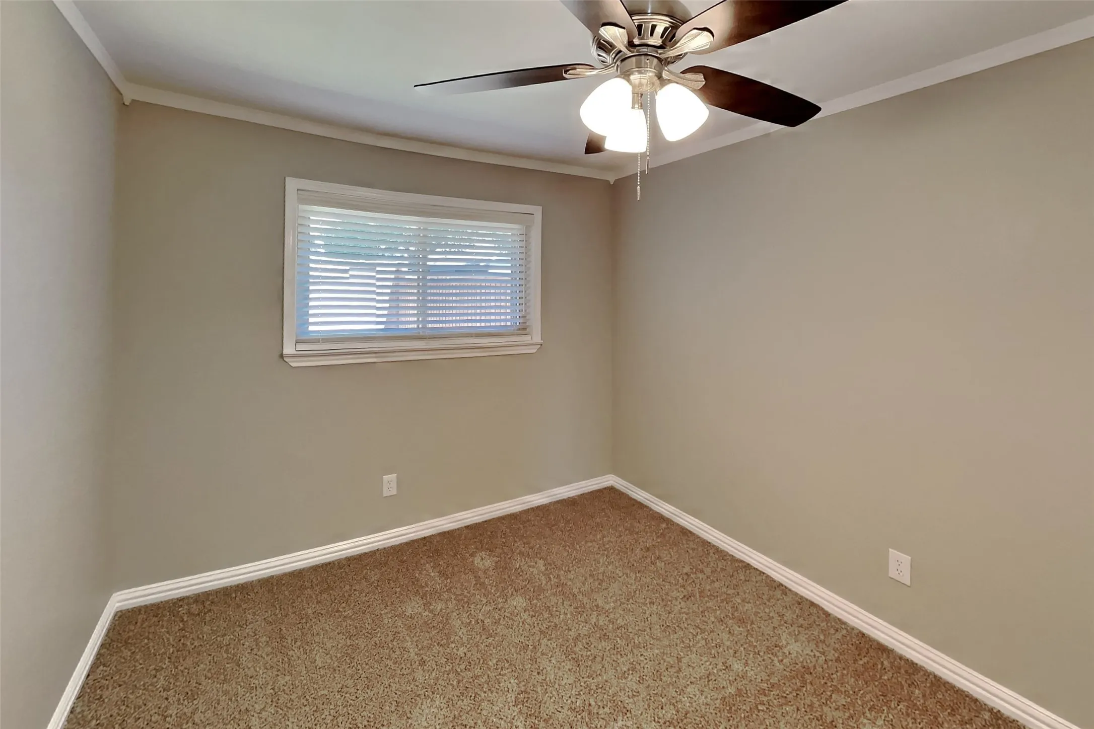 Single Family Residence For Rent in Denton County , 1747 Arledge, Carrollton, Texas 75007, 3 Bedroom, 2 Bathroom, 2 Garage spaces, 1,466 Sqft, built in 1983, mls#21391659, Real Estate Agent in Carrollton, Homes For Rent in Denton county, Homes For Rent in Carrollton, Realtor in Carrollton Texas, Real Estate Brokerage Independent Realty Texas, Luminita Cordes Realtor