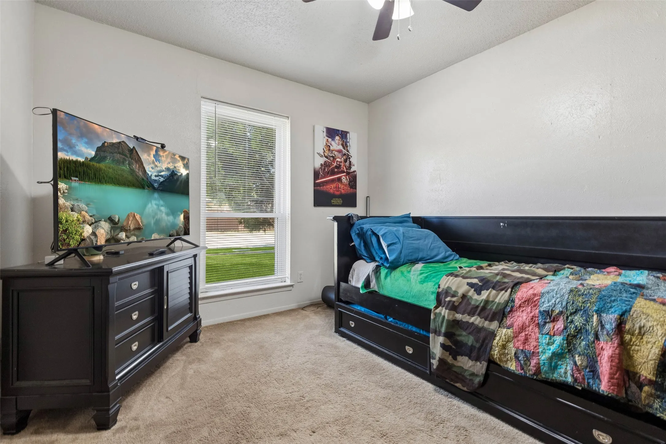 Single Family Residence For Sale in Dallas County , 910 Quebec Drive, Garland, Texas 75040, 3 Bedroom, 2 Bathroom, 2 Garage spaces, 1,031 Sqft, built in 1970, mls#21390641, Real Estate Agent in Garland, Homes For Sale in Dallas county, Homes For Sale in Garland, Realtor in Garland Texas, Real Estate Brokerage Independent Realty Texas, Luminita Cordes Realtor