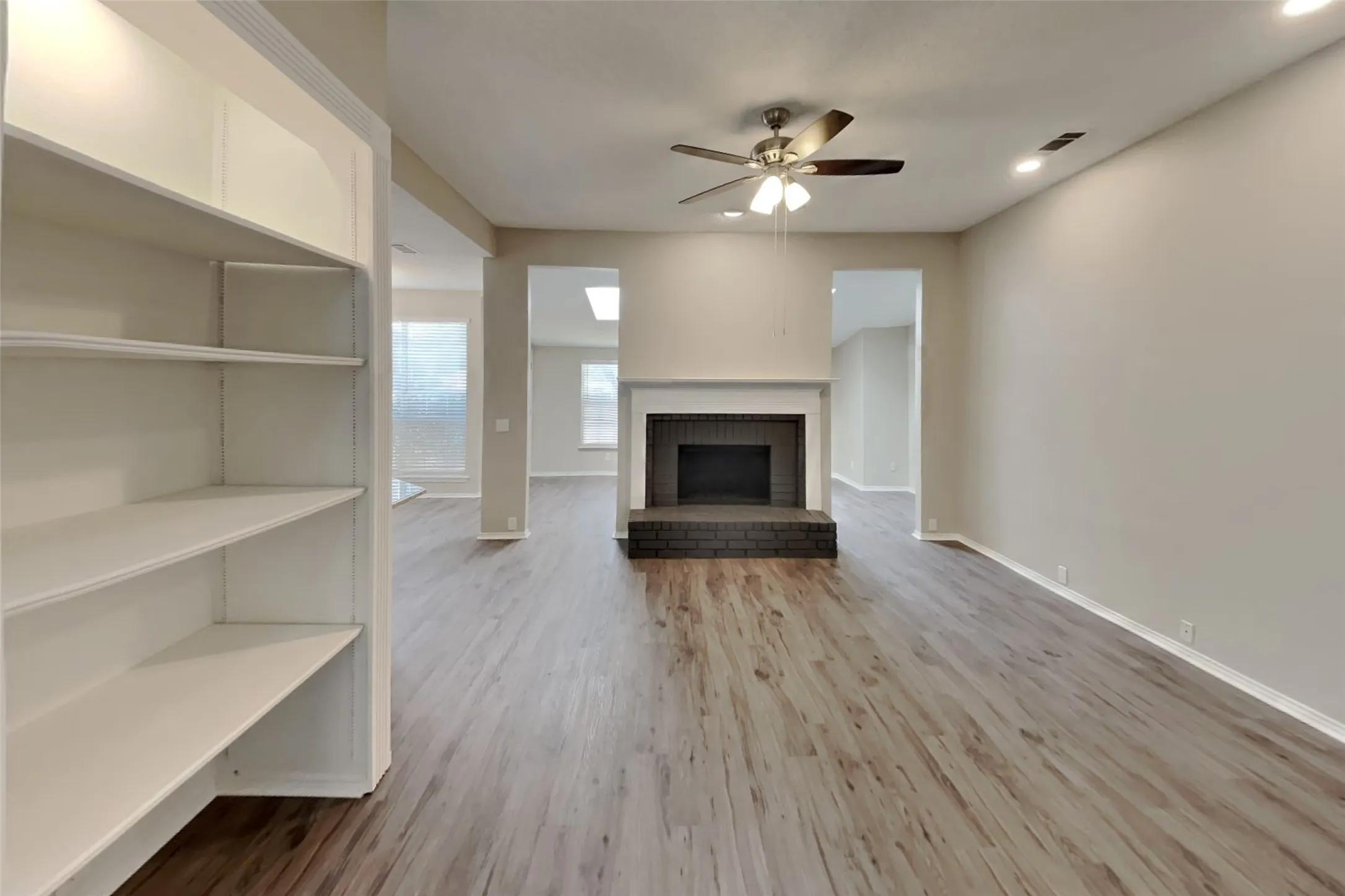 Single Family Residence For Rent in Collin County , 10400 Napa Valley Drive, Frisco, Texas 75035, 3 Bedroom, 2 Bathroom, 2 Garage spaces, 2,443 Sqft, built in 1992, mls#21391663, Real Estate Agent in Frisco, Homes For Rent in Collin county, Homes For Rent in Frisco, Realtor in Frisco Texas, Real Estate Brokerage Independent Realty Texas, Luminita Cordes Realtor