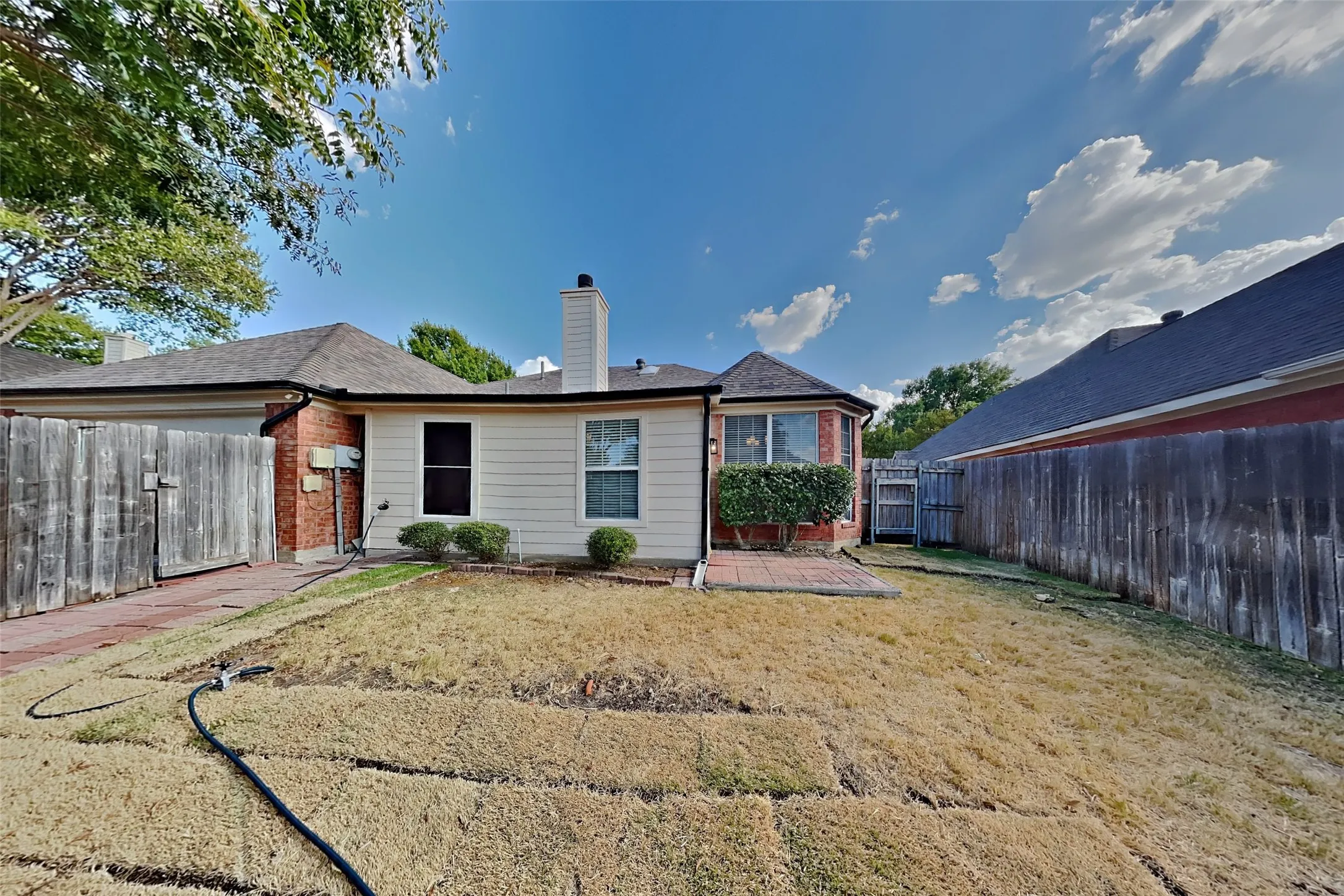Single Family Residence For Rent in Collin County , 10400 Napa Valley Drive, Frisco, Texas 75035, 3 Bedroom, 2 Bathroom, 2 Garage spaces, 2,443 Sqft, built in 1992, mls#21391663, Real Estate Agent in Frisco, Homes For Rent in Collin county, Homes For Rent in Frisco, Realtor in Frisco Texas, Real Estate Brokerage Independent Realty Texas, Luminita Cordes Realtor