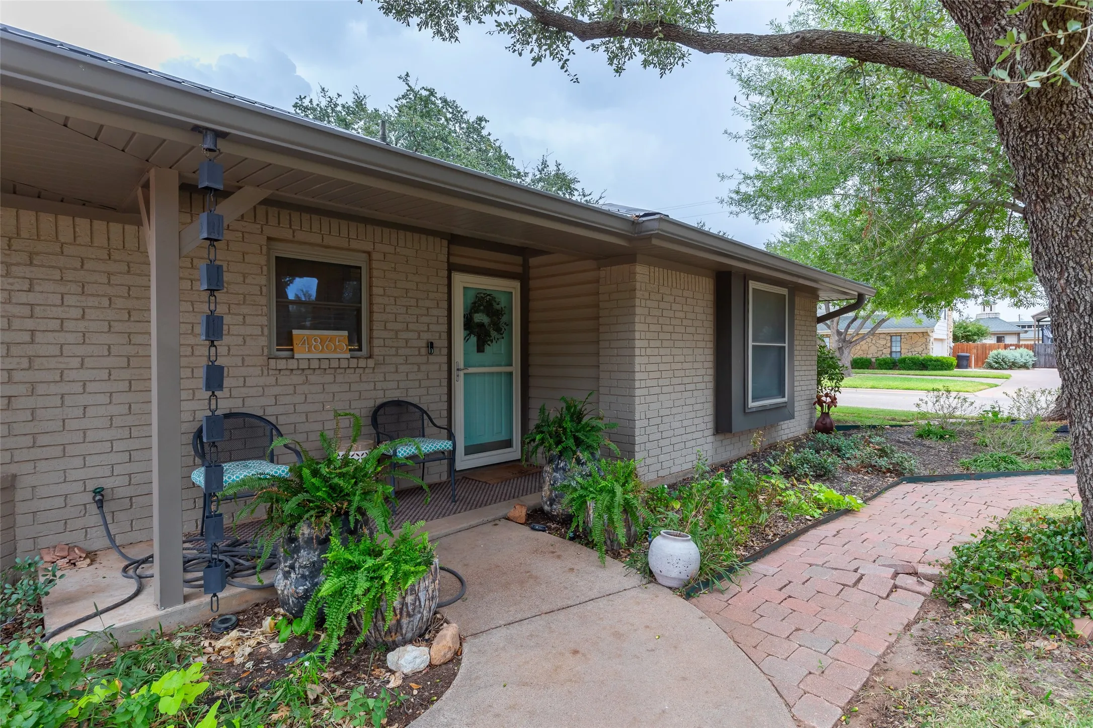 Single Family Residence For Sale in Taylor County , 4865 Annette Lane, Abilene, Texas 79606, 3 Bedroom, 2 Bathroom, 2 Garage spaces, 1,983 Sqft, built in 1983, mls#21391627, Real Estate Agent in Abilene, Homes For Sale in Taylor county, Homes For Sale in Abilene, Realtor in Abilene Texas, Real Estate Brokerage Independent Realty Texas, Luminita Cordes Realtor
