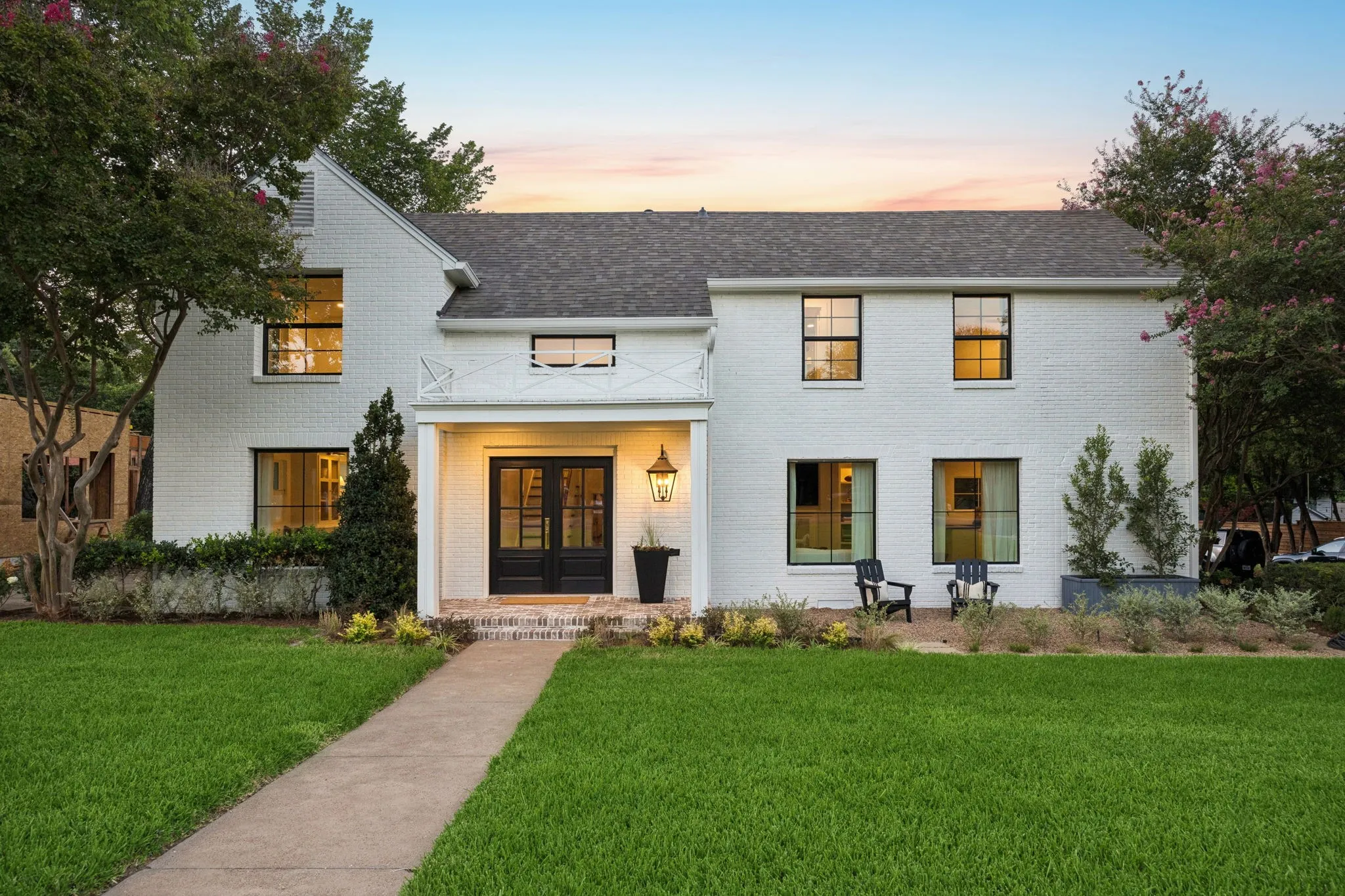 Single Family Residence For Sale in Dallas County , 6839 Gaston Avenue, Dallas, Texas 75214, 3 Bedroom, 5 Bathroom, 2 Garage spaces, 3,011 Sqft, built in 1936, mls#21391439, Real Estate Agent in Dallas, Homes For Sale in Dallas county, Homes For Sale in Dallas, Realtor in Dallas Texas, Real Estate Brokerage Independent Realty Texas, Luminita Cordes Realtor