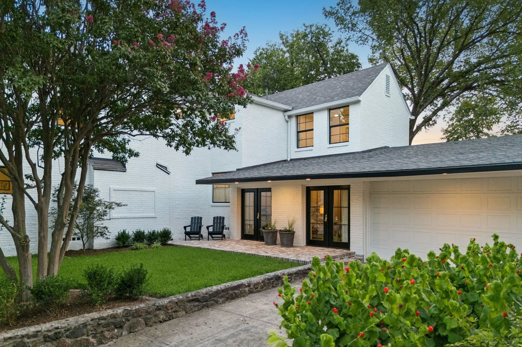 Single Family Residence For Sale in Dallas County , 6839 Gaston Avenue, Dallas, Texas 75214, 3 Bedroom, 5 Bathroom, 2 Garage spaces, 3,011 Sqft, built in 1936, mls#21391439, Real Estate Agent in Dallas, Homes For Sale in Dallas county, Homes For Sale in Dallas, Realtor in Dallas Texas, Real Estate Brokerage Independent Realty Texas, Luminita Cordes Realtor
