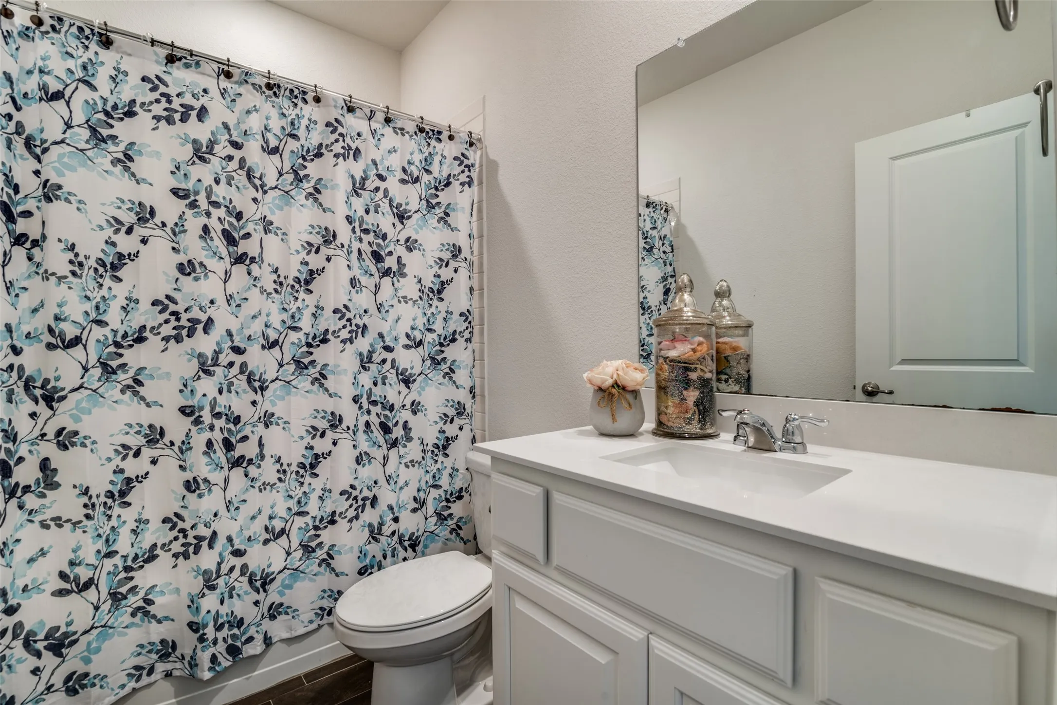 Single Family Residence For Rent in Kaufman County , 1072 Sublime Drive, Heath, Texas 75126, 4 Bedroom, 3 Bathroom, 2 Garage spaces, 2,059 Sqft, built in 2021, mls#21391670, Real Estate Agent in Heath, Homes For Rent in Kaufman county, Homes For Rent in Heath, Realtor in Heath Texas, Real Estate Brokerage Independent Realty Texas, Luminita Cordes Realtor