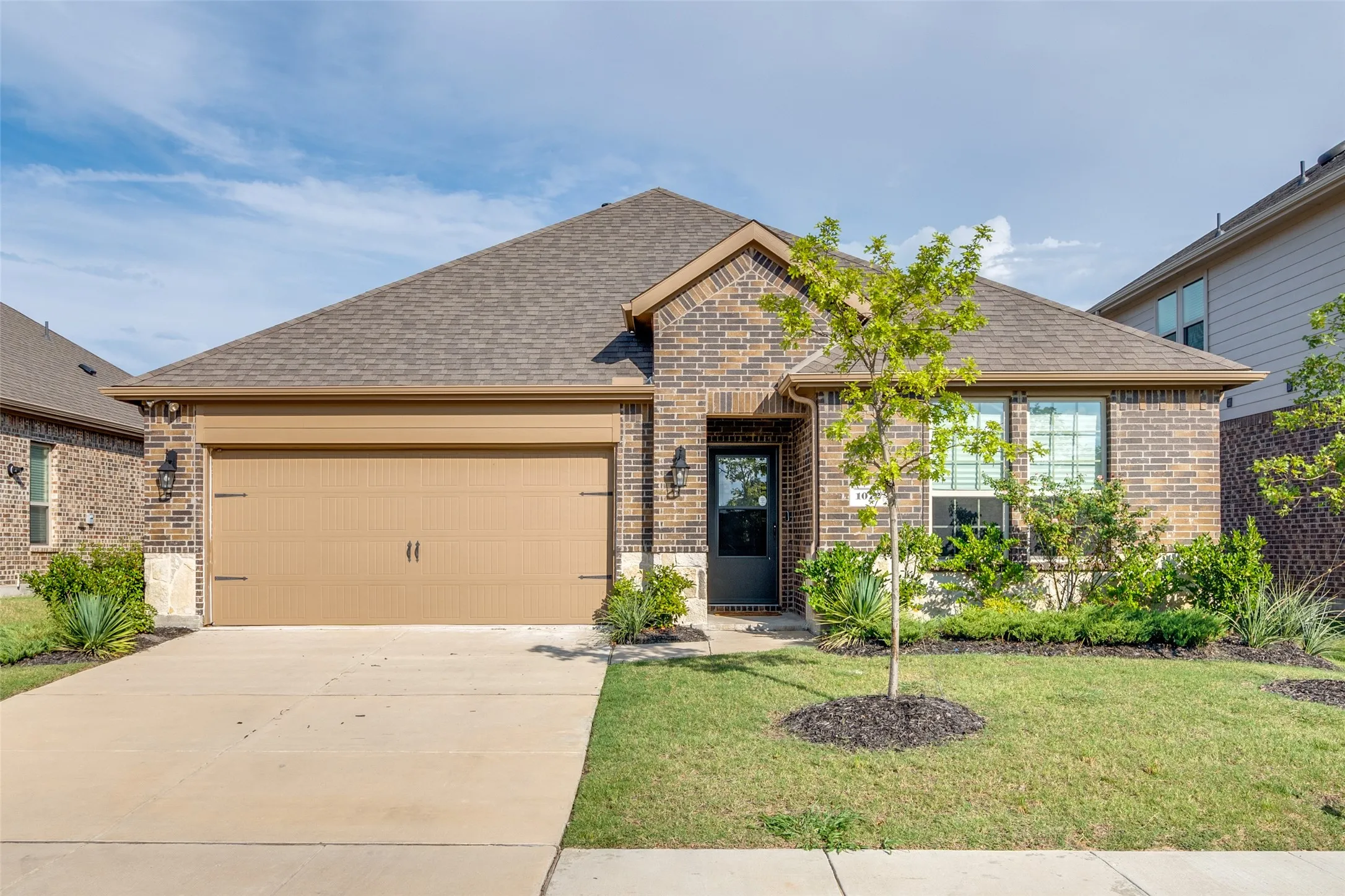 Single Family Residence For Rent