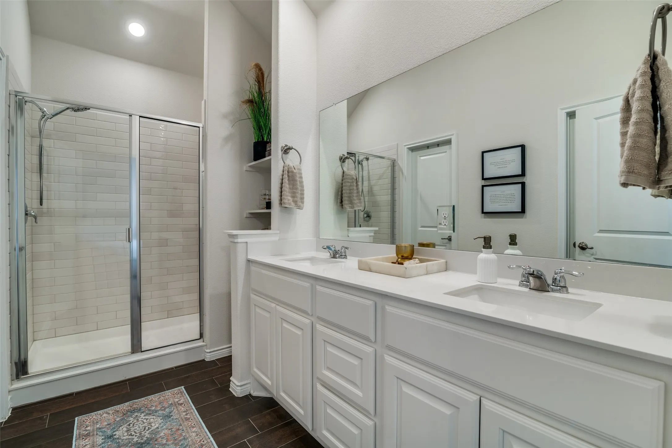 Single Family Residence For Rent in Kaufman County , 1072 Sublime Drive, Heath, Texas 75126, 4 Bedroom, 3 Bathroom, 2 Garage spaces, 2,059 Sqft, built in 2021, mls#21391670, Real Estate Agent in Heath, Homes For Rent in Kaufman county, Homes For Rent in Heath, Realtor in Heath Texas, Real Estate Brokerage Independent Realty Texas, Luminita Cordes Realtor