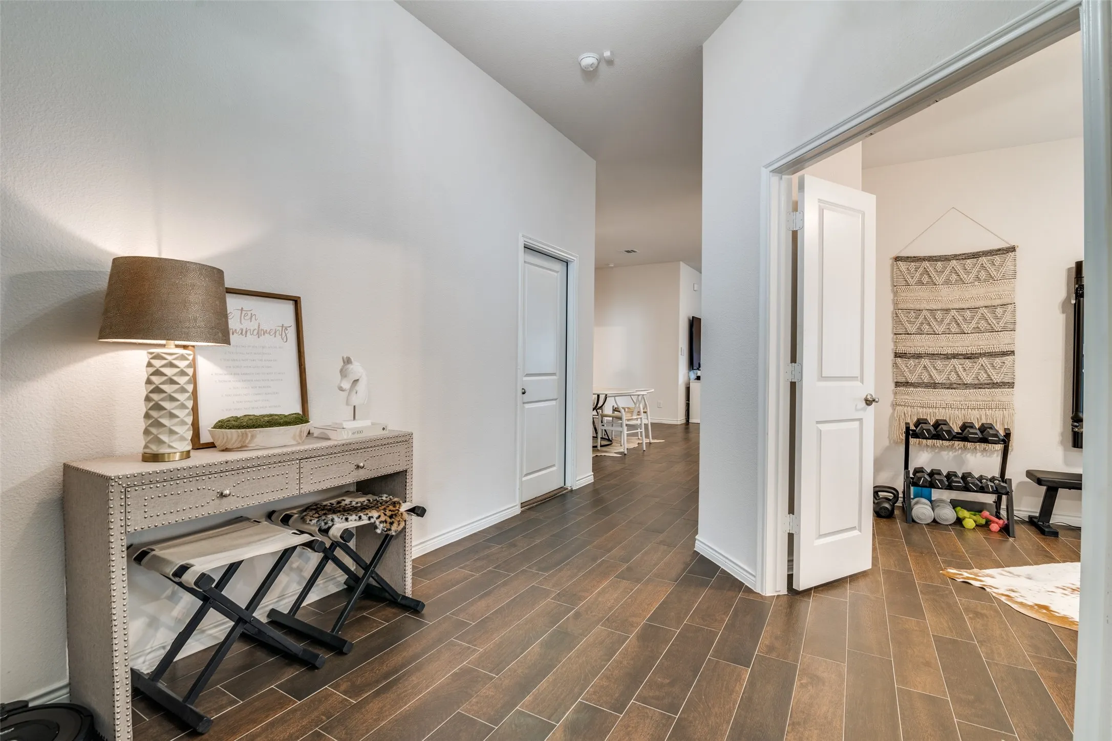 Single Family Residence For Rent in Kaufman County , 1072 Sublime Drive, Heath, Texas 75126, 4 Bedroom, 3 Bathroom, 2 Garage spaces, 2,059 Sqft, built in 2021, mls#21391670, Real Estate Agent in Heath, Homes For Rent in Kaufman county, Homes For Rent in Heath, Realtor in Heath Texas, Real Estate Brokerage Independent Realty Texas, Luminita Cordes Realtor