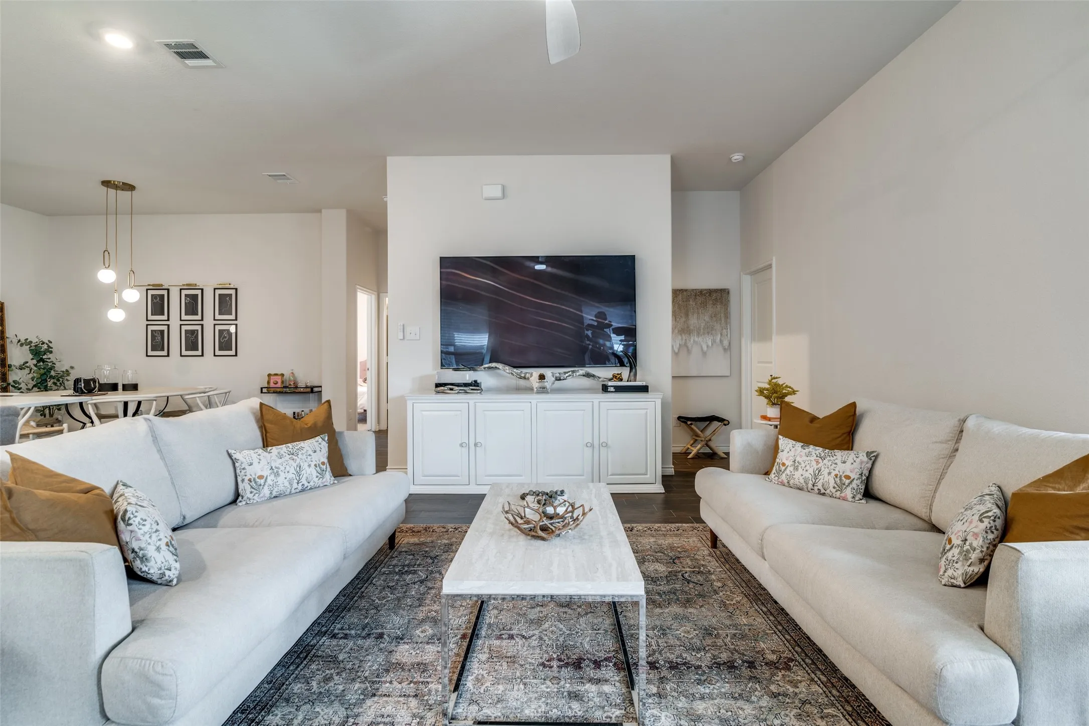 Single Family Residence For Rent in Kaufman County , 1072 Sublime Drive, Heath, Texas 75126, 4 Bedroom, 3 Bathroom, 2 Garage spaces, 2,059 Sqft, built in 2021, mls#21391670, Real Estate Agent in Heath, Homes For Rent in Kaufman county, Homes For Rent in Heath, Realtor in Heath Texas, Real Estate Brokerage Independent Realty Texas, Luminita Cordes Realtor
