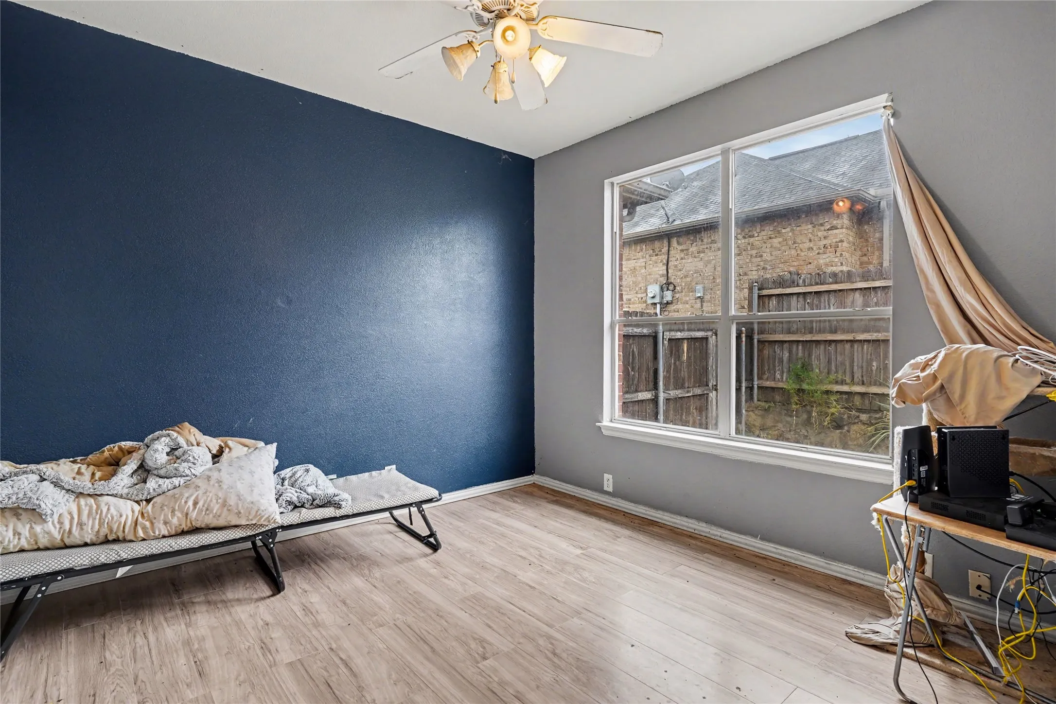 Single Family Residence For Sale in Tarrant County , 2707 Meadow Lake Drive, Grand Prairie, Texas 75050, 3 Bedroom, 2 Bathroom, 2 Garage spaces, 1,935 Sqft, built in 2008, mls#21389435, Real Estate Agent in Grand Prairie, Homes For Sale in Tarrant county, Homes For Sale in Grand Prairie, Realtor in Grand Prairie Texas, Real Estate Brokerage Independent Realty Texas, Luminita Cordes Realtor