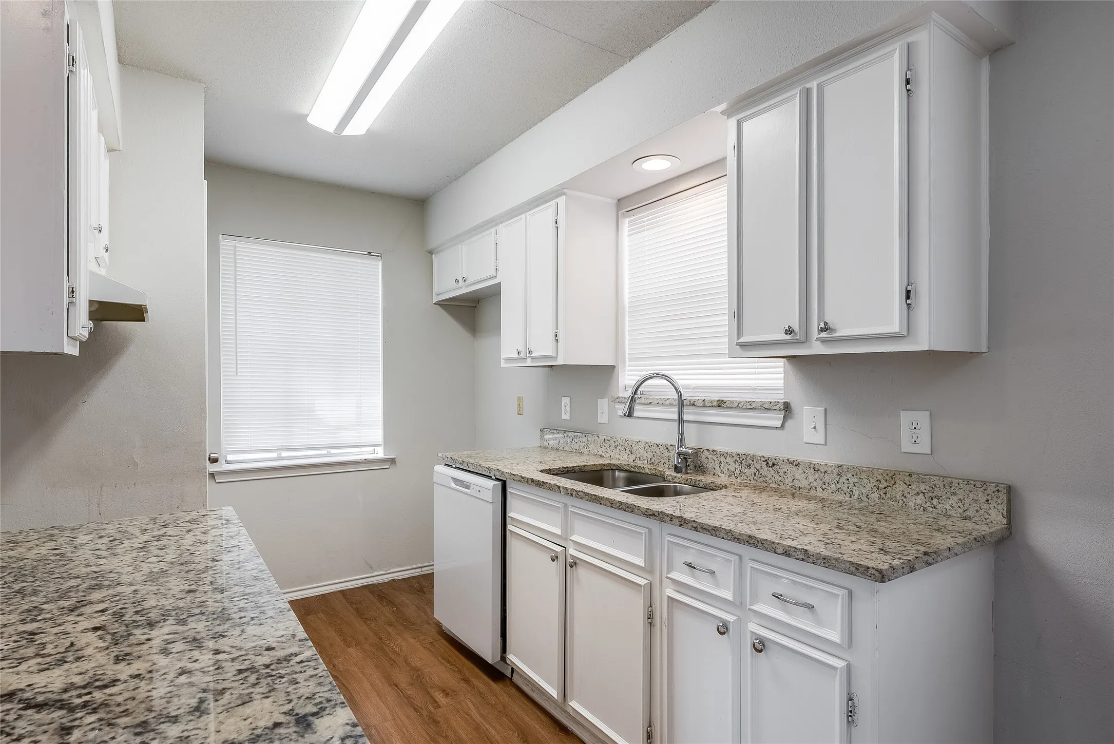Single Family Residence For Sale in Collin County , 1817 Laurel Lane, Plano, Texas 75074, 5 Bedroom, 2 Bathroom, Garage spaces, 1,539 Sqft, built in 1968, mls#21388619, Real Estate Agent in Plano, Homes For Sale in Collin county, Homes For Sale in Plano, Realtor in Plano Texas, Real Estate Brokerage Independent Realty Texas, Luminita Cordes Realtor