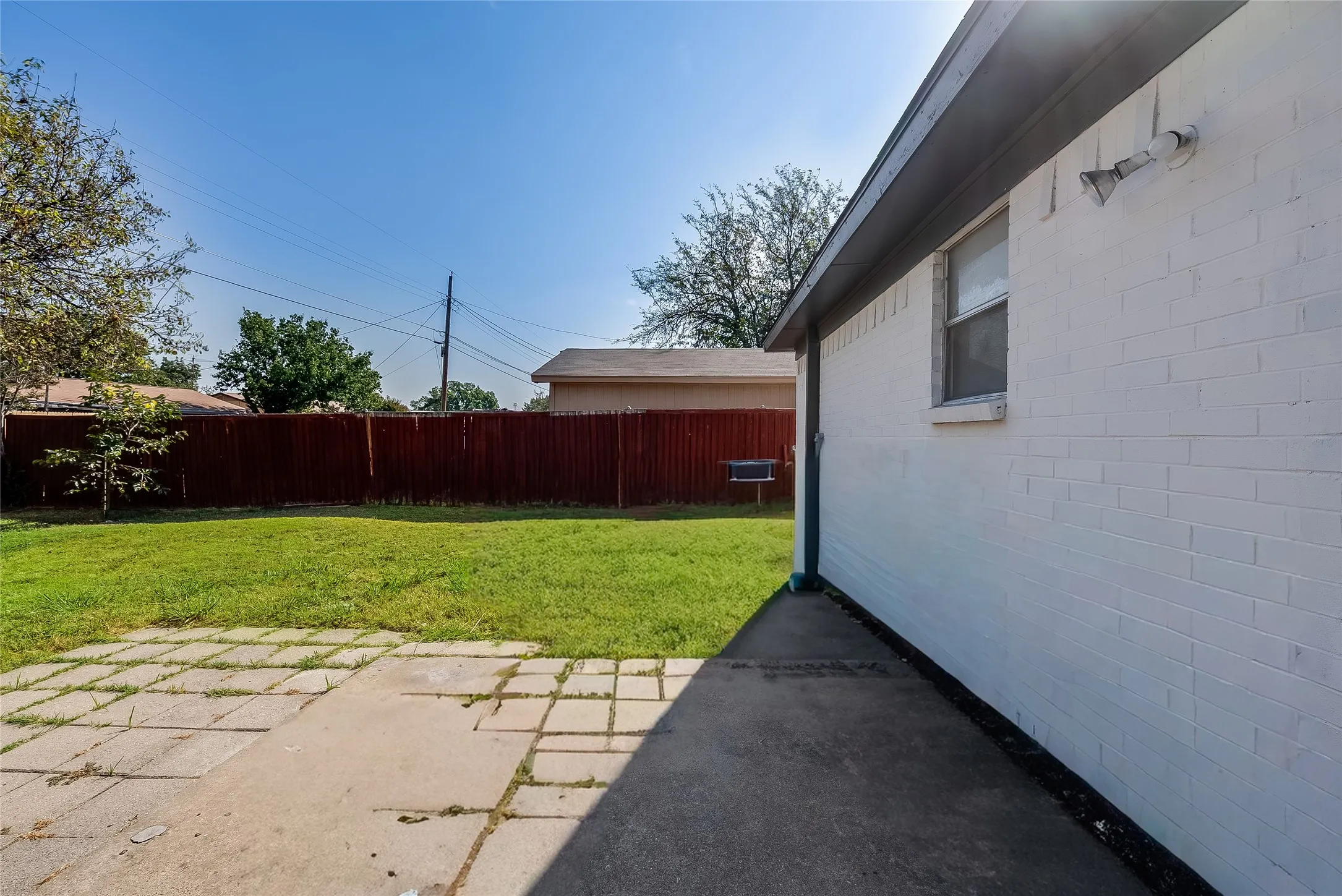 Single Family Residence For Sale in Collin County , 1817 Laurel Lane, Plano, Texas 75074, 5 Bedroom, 2 Bathroom, Garage spaces, 1,539 Sqft, built in 1968, mls#21388619, Real Estate Agent in Plano, Homes For Sale in Collin county, Homes For Sale in Plano, Realtor in Plano Texas, Real Estate Brokerage Independent Realty Texas, Luminita Cordes Realtor