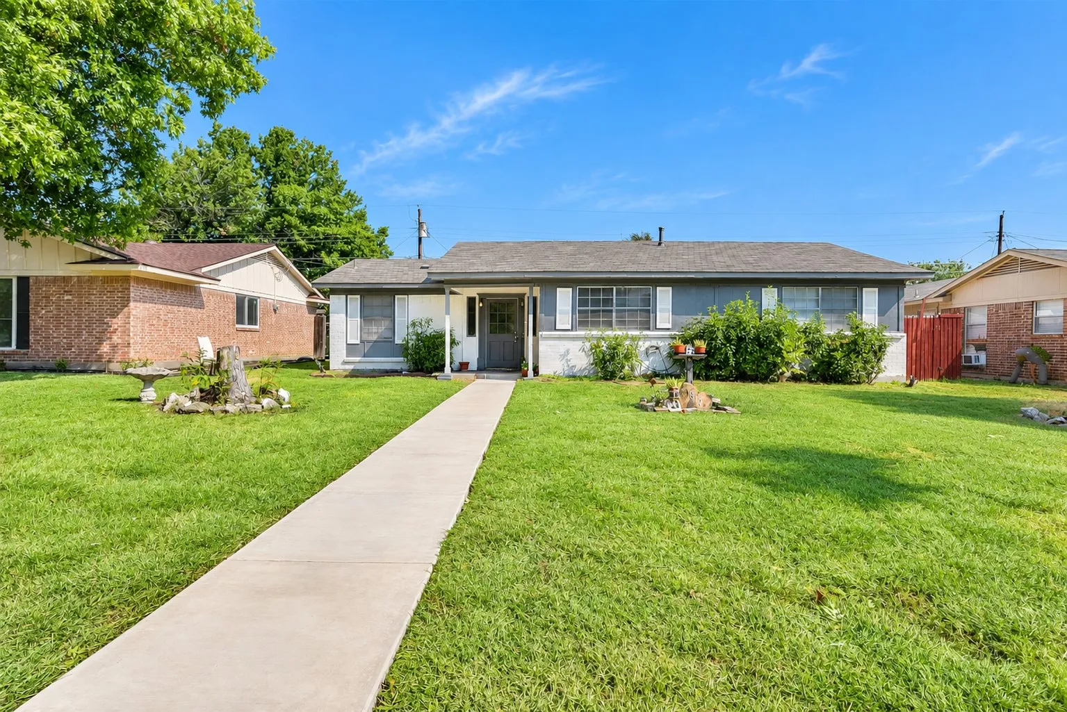 Single Family Residence For Sale